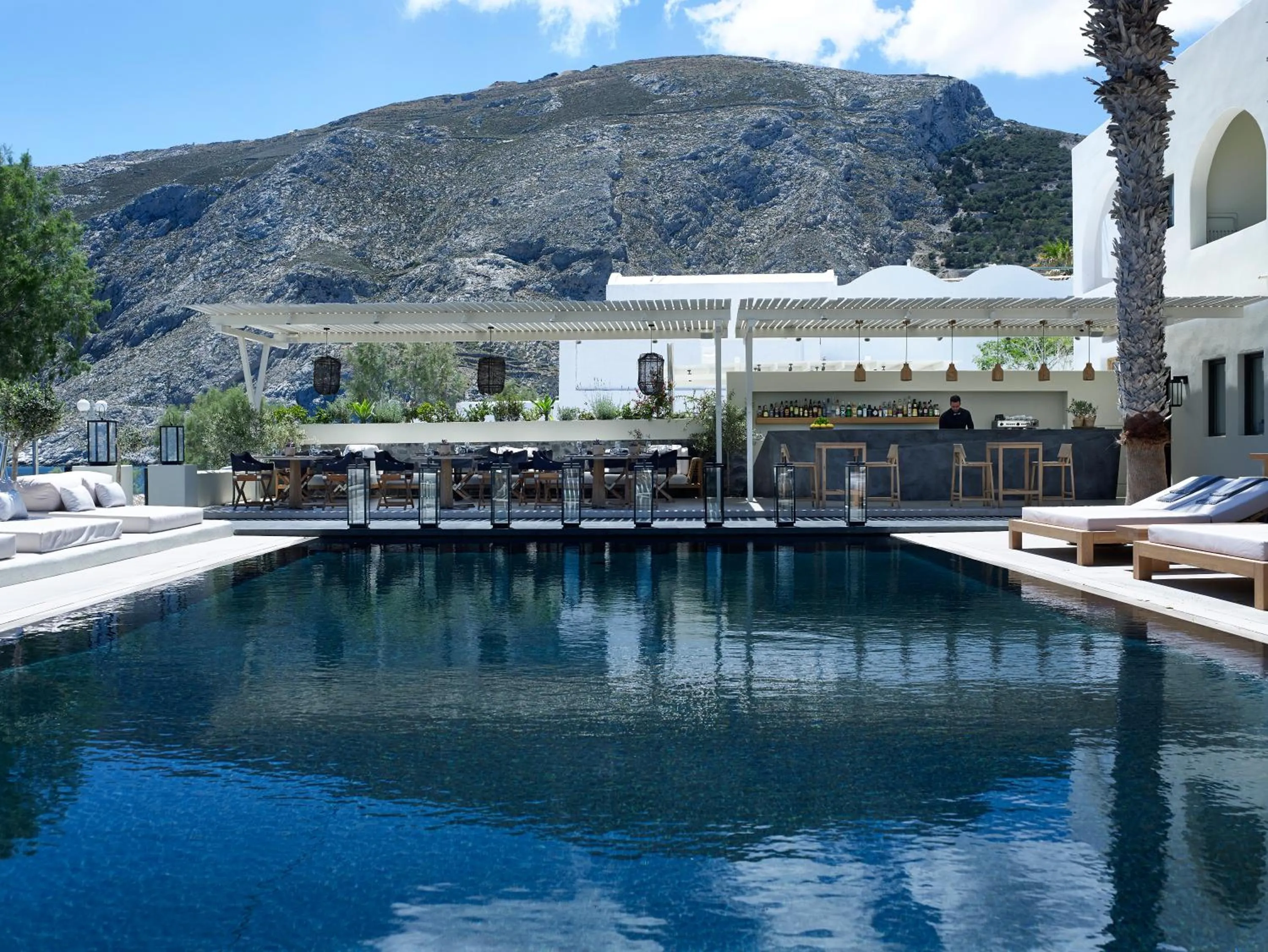 Swimming pool in Bellonias Villas