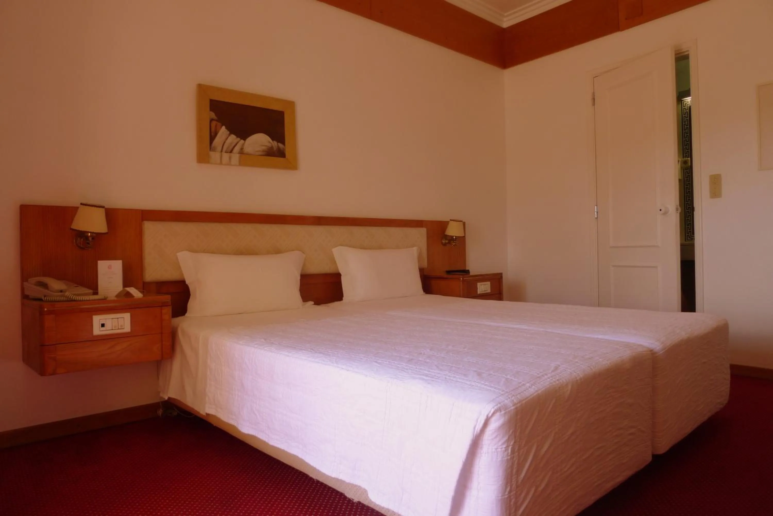 Bed in Albergaria Senhora do Monte