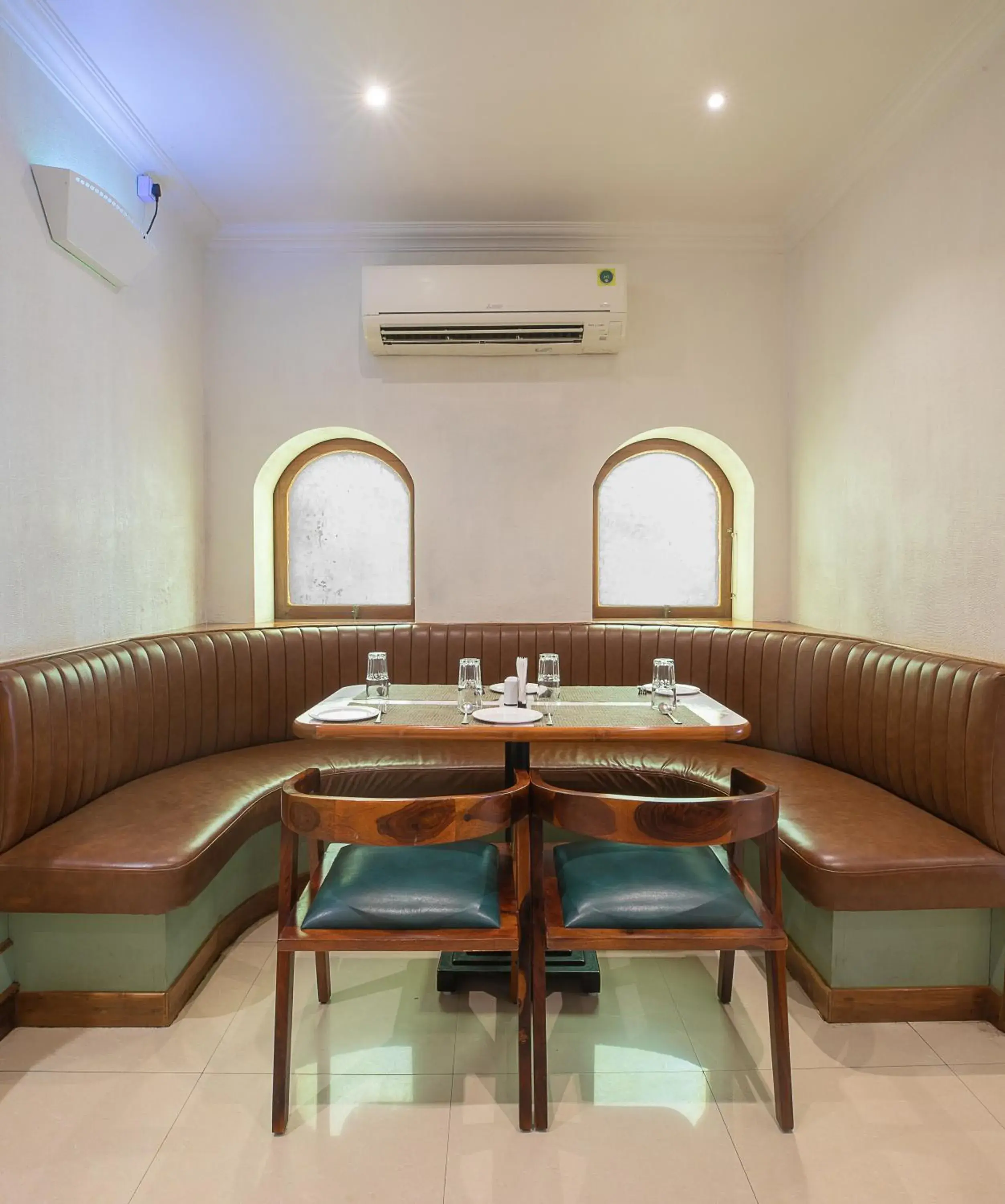Restaurant/places to eat in Hotel Avon Ruby Dadar Restaurant/places to eat in Hotel Avon Ruby Dadar