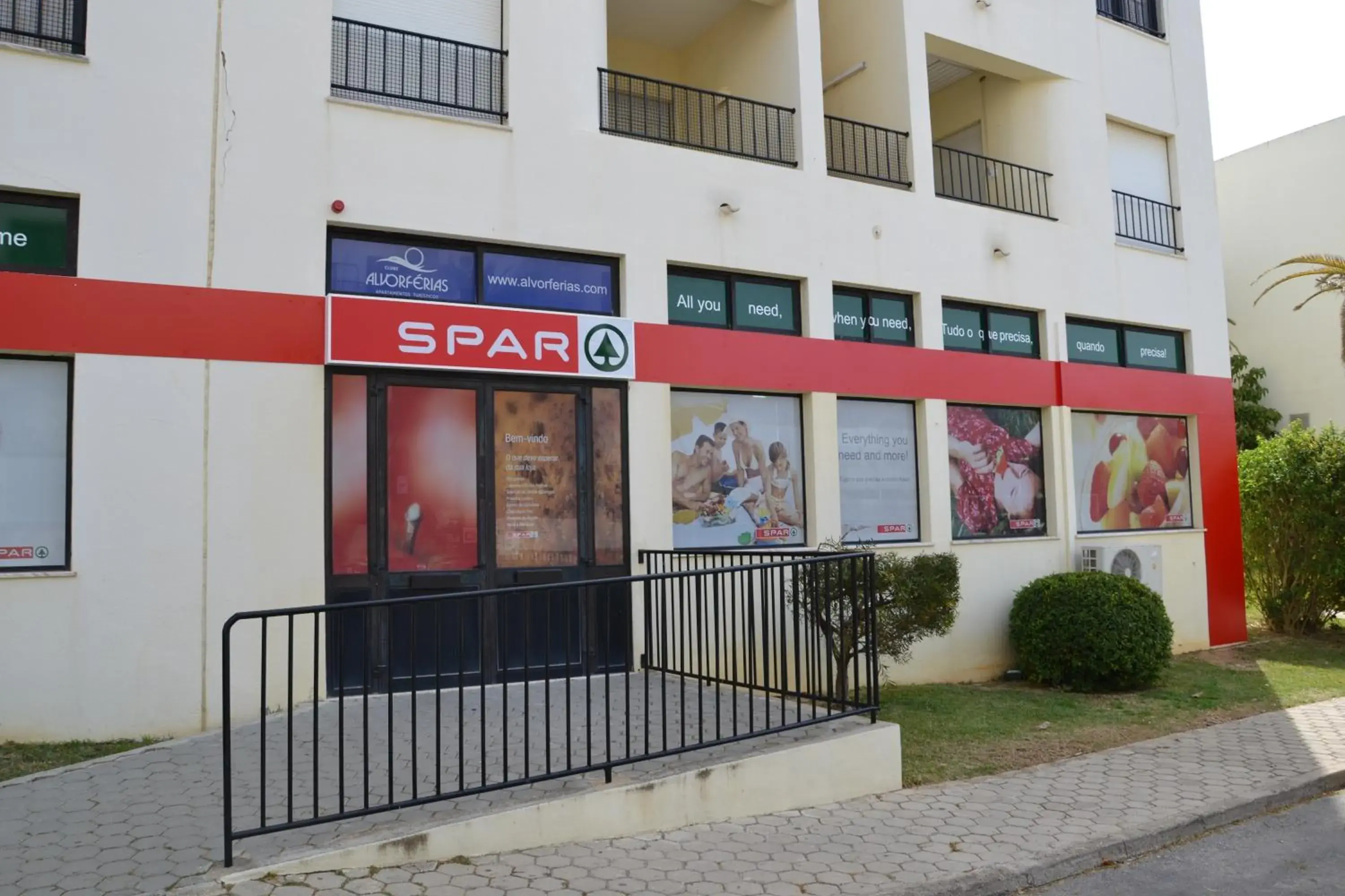 Facade/entrance in Clube Alvorférias Facade/entrance in Clube Alvorférias