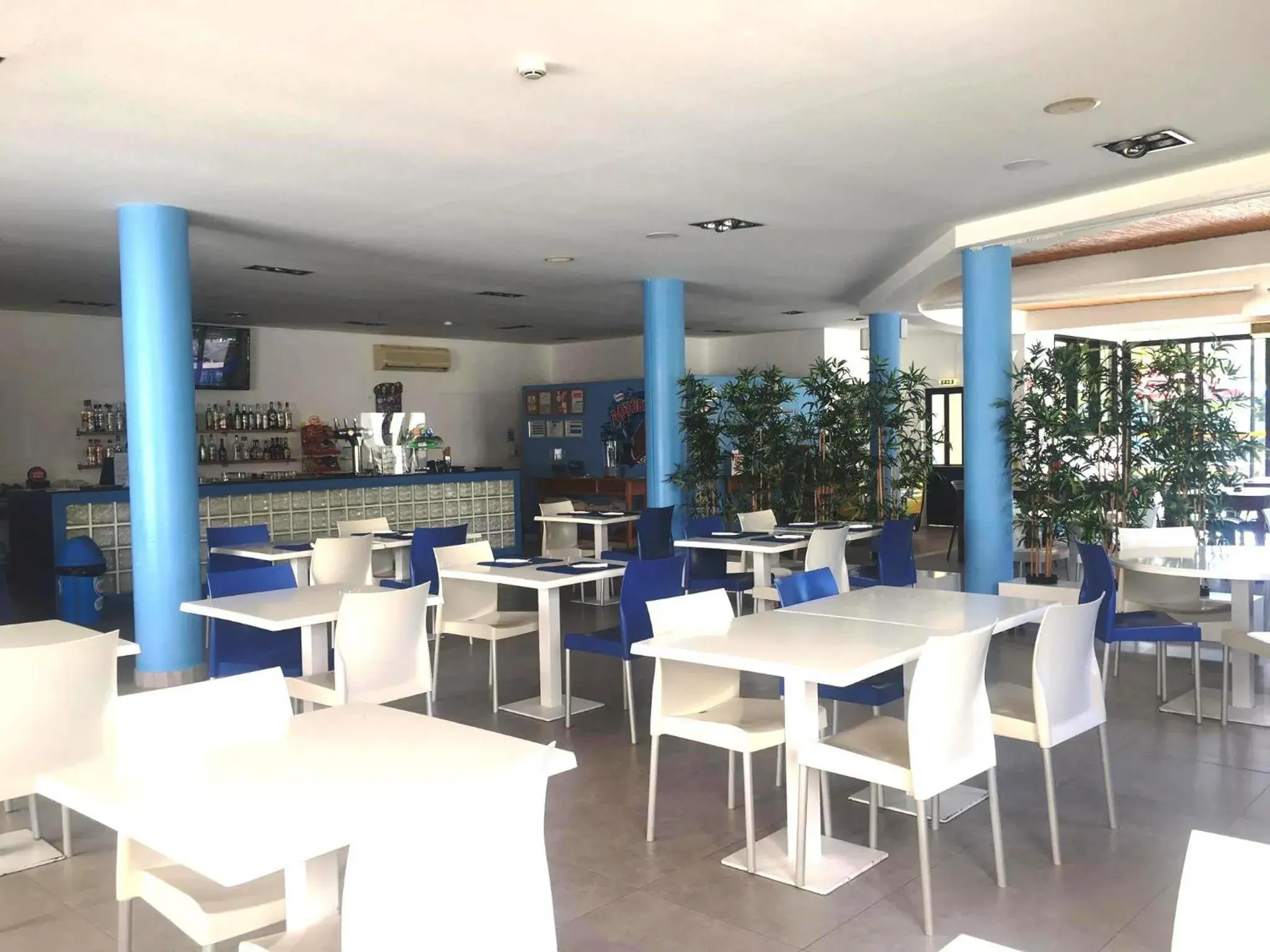 Restaurant/places to eat in Clube Alvorférias Restaurant/places to eat in Clube Alvorférias