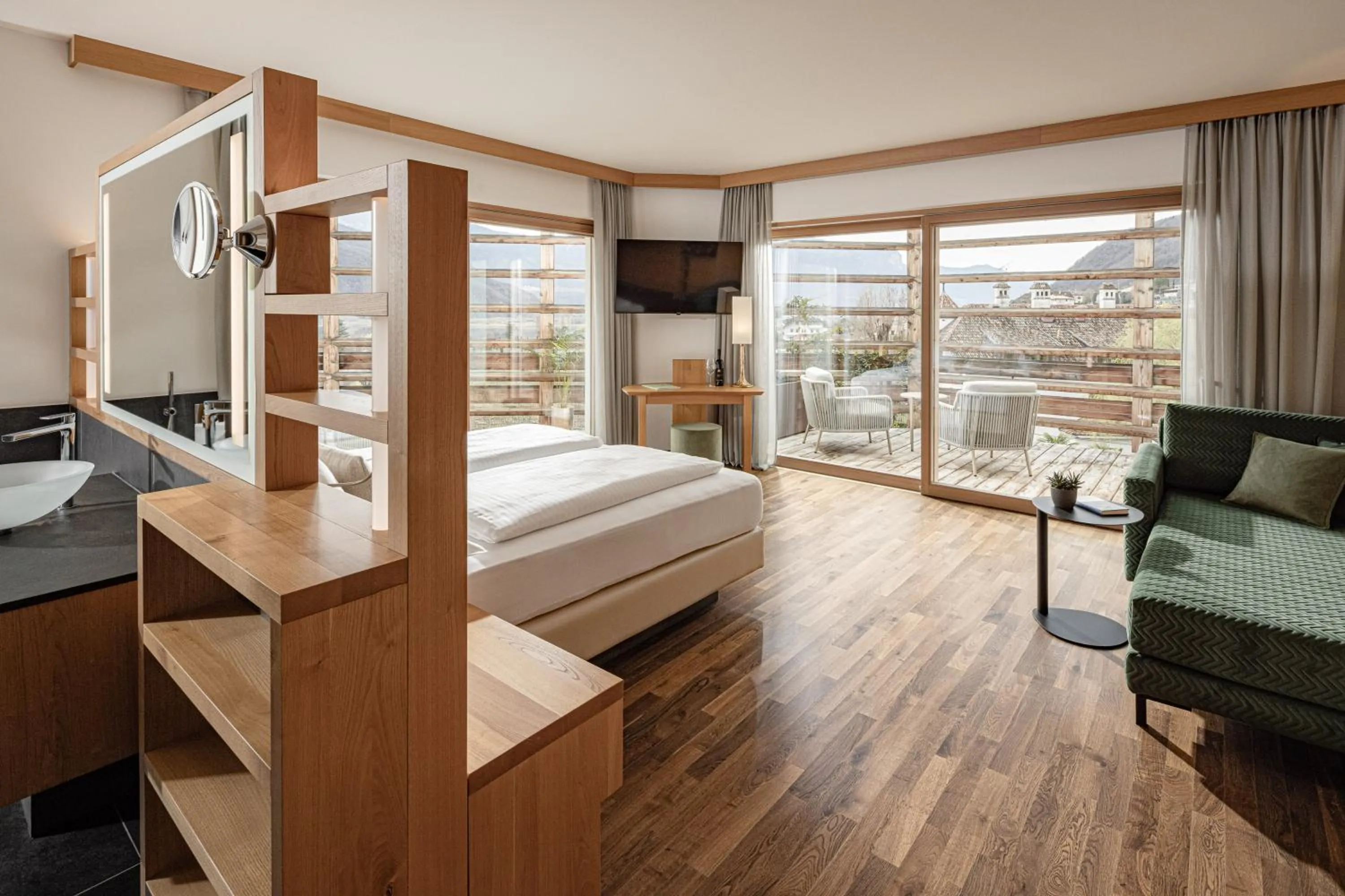 Bed in Lake Spa Hotel SEELEITEN