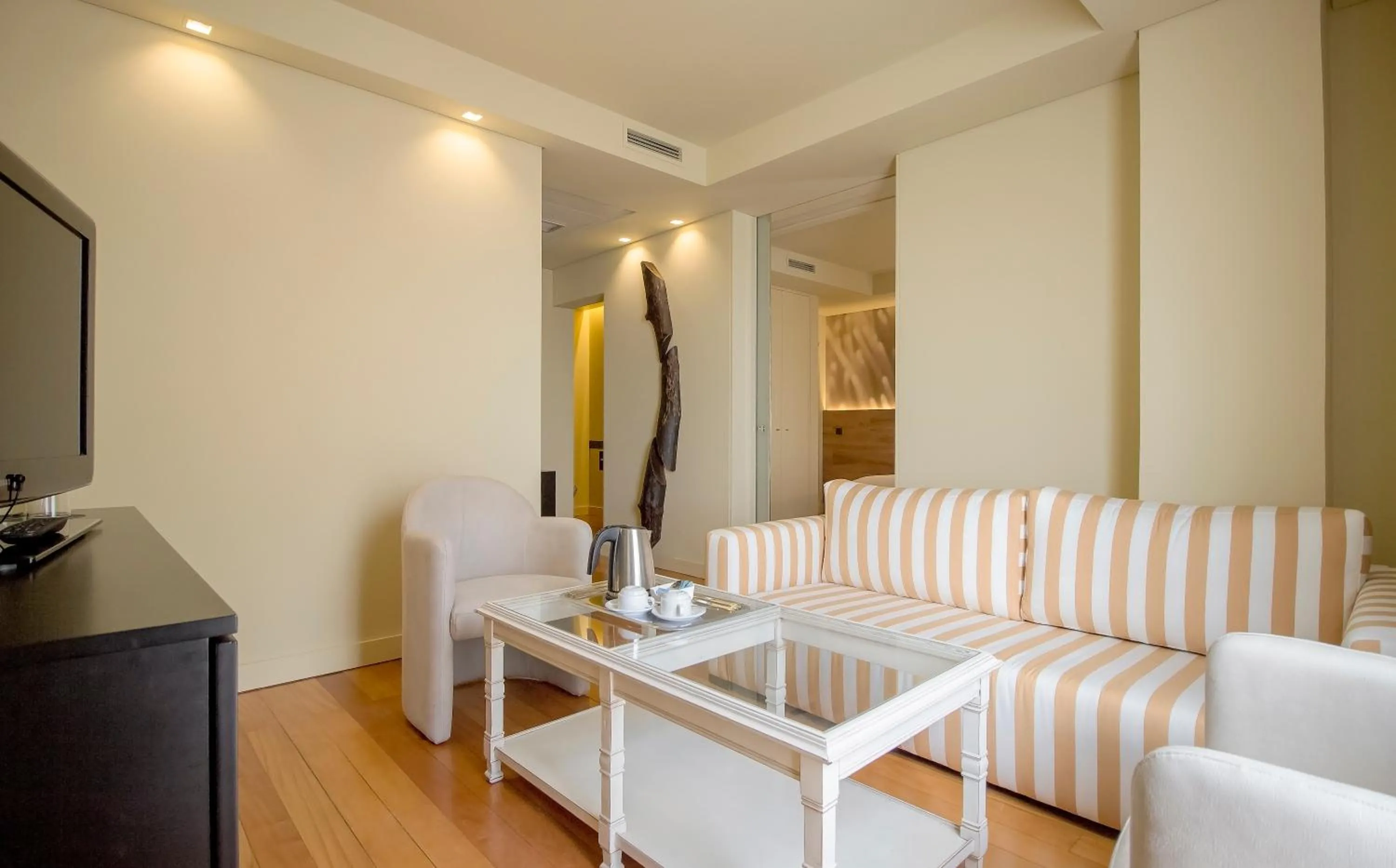 Decorative detail in Calheta Beach - All-inclusive - Savoy Signature