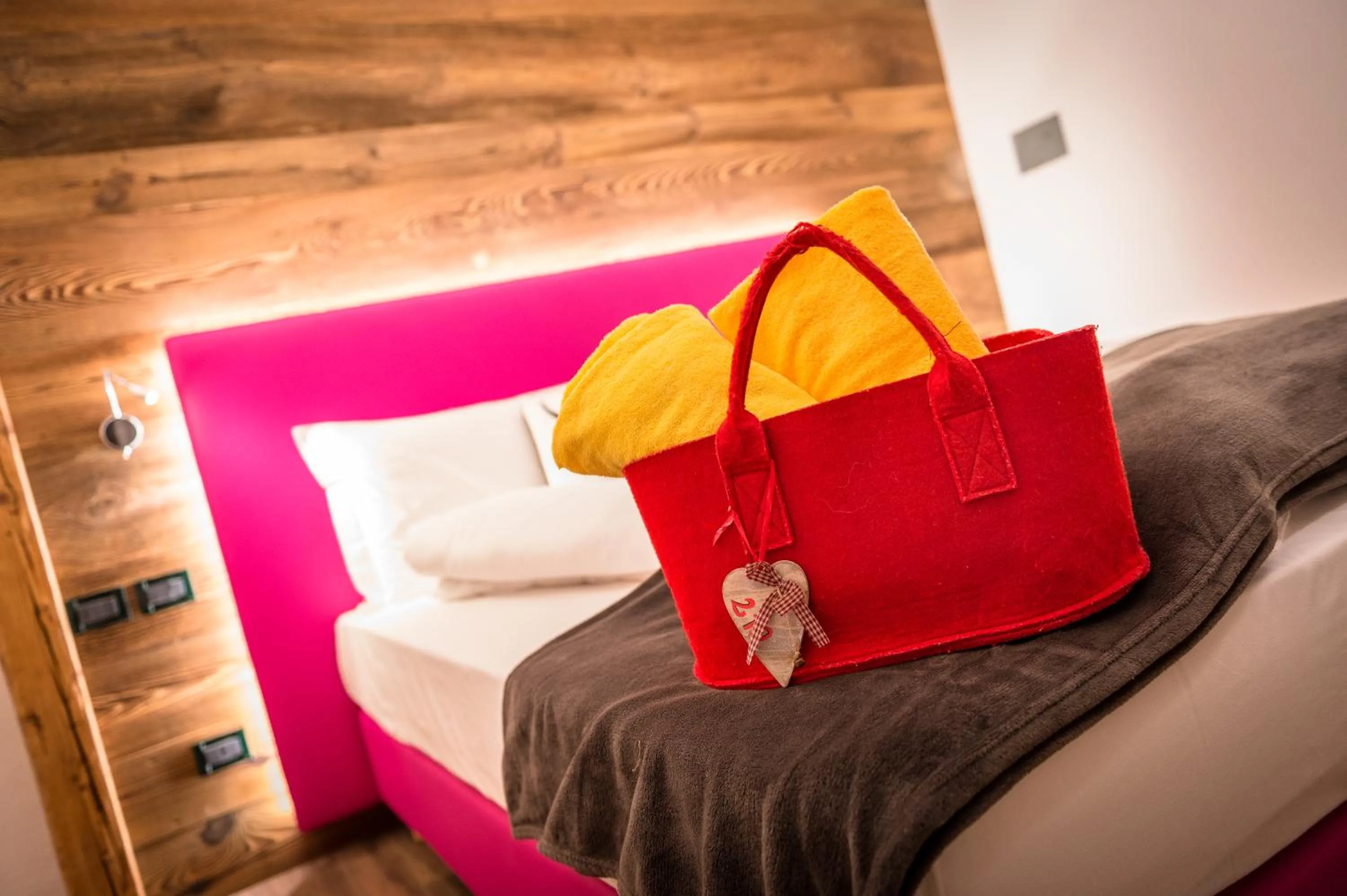 Bedroom, Bed in Alpstyle Hotel Albolina Wellness & Beauty