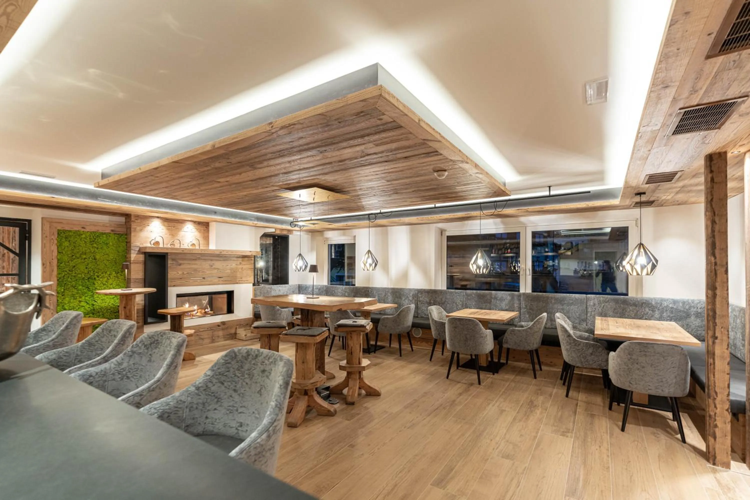 Lounge or bar in Alpstyle Hotel Albolina Wellness & Beauty