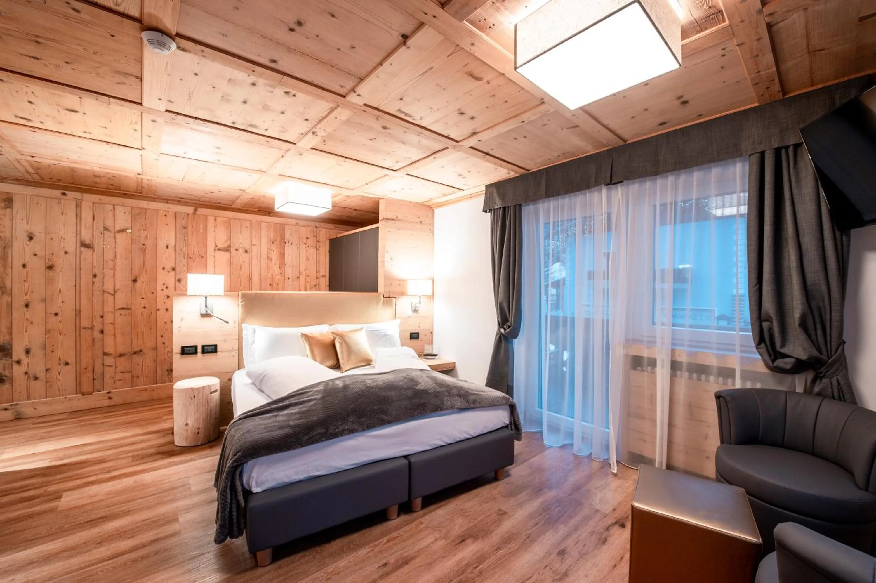 Bedroom, Bed in Alpstyle Hotel Albolina Wellness & Beauty