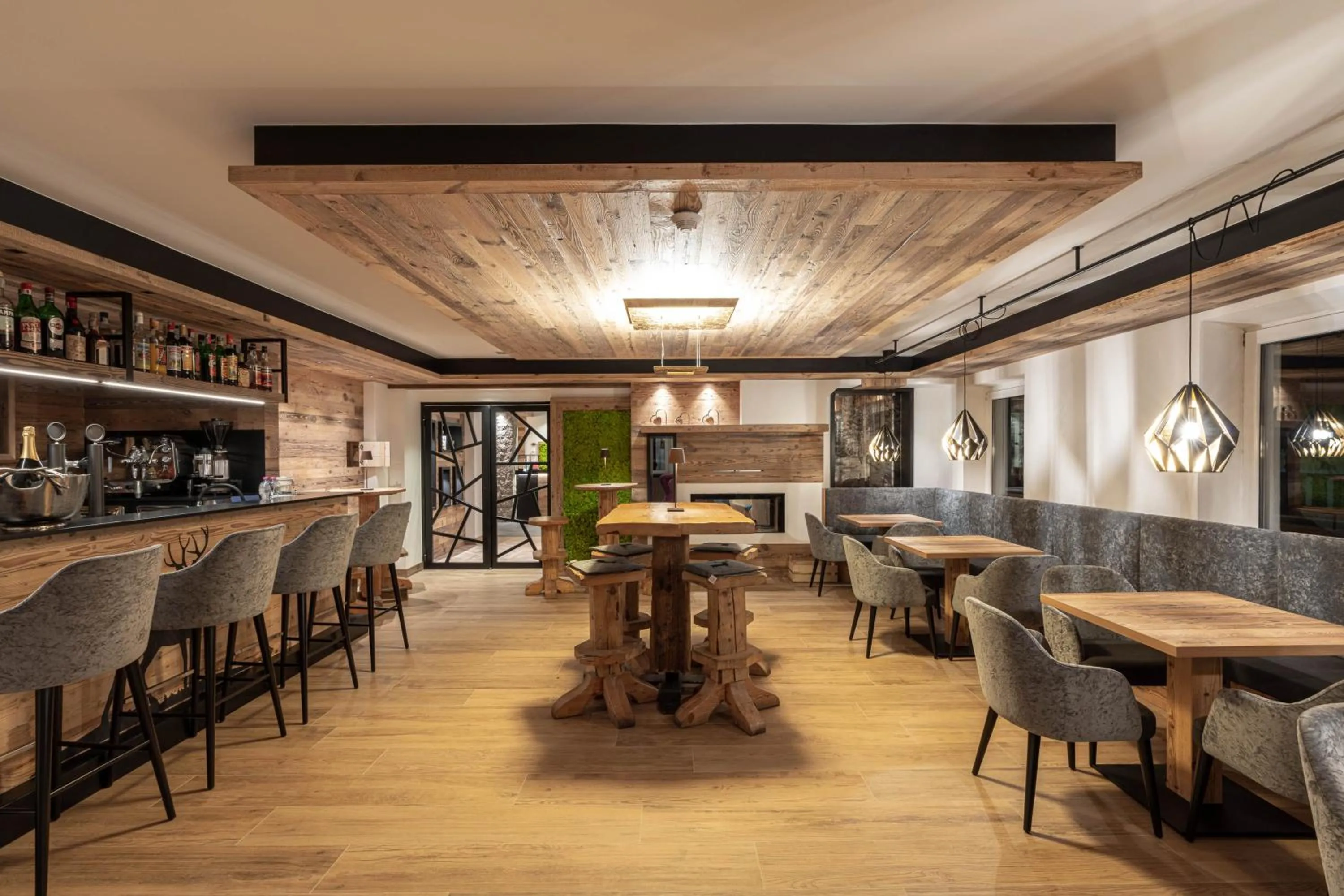 Restaurant/places to eat in Alpstyle Hotel Albolina Wellness & Beauty