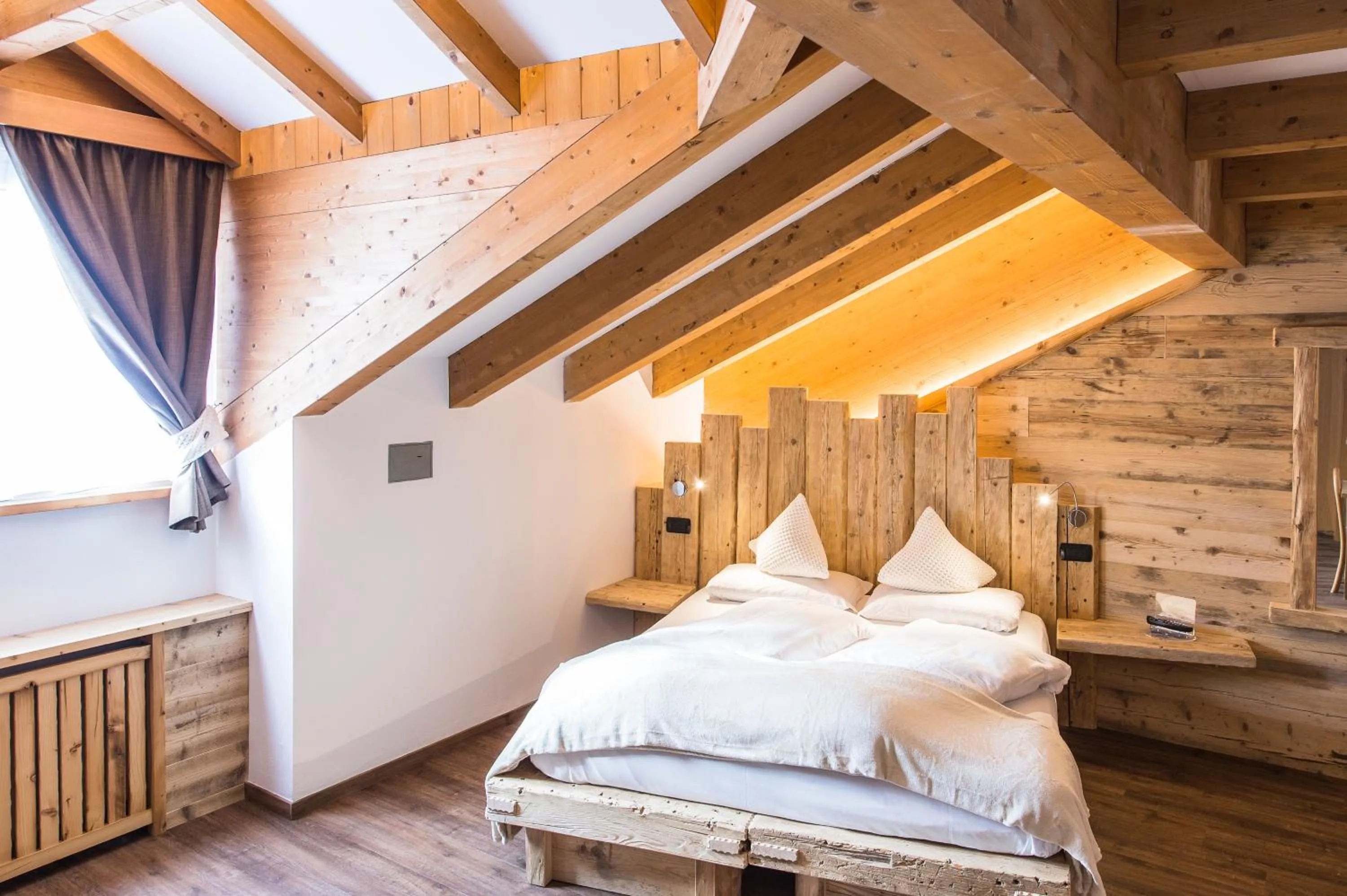 Bed in Alpstyle Hotel Albolina Wellness & Beauty
