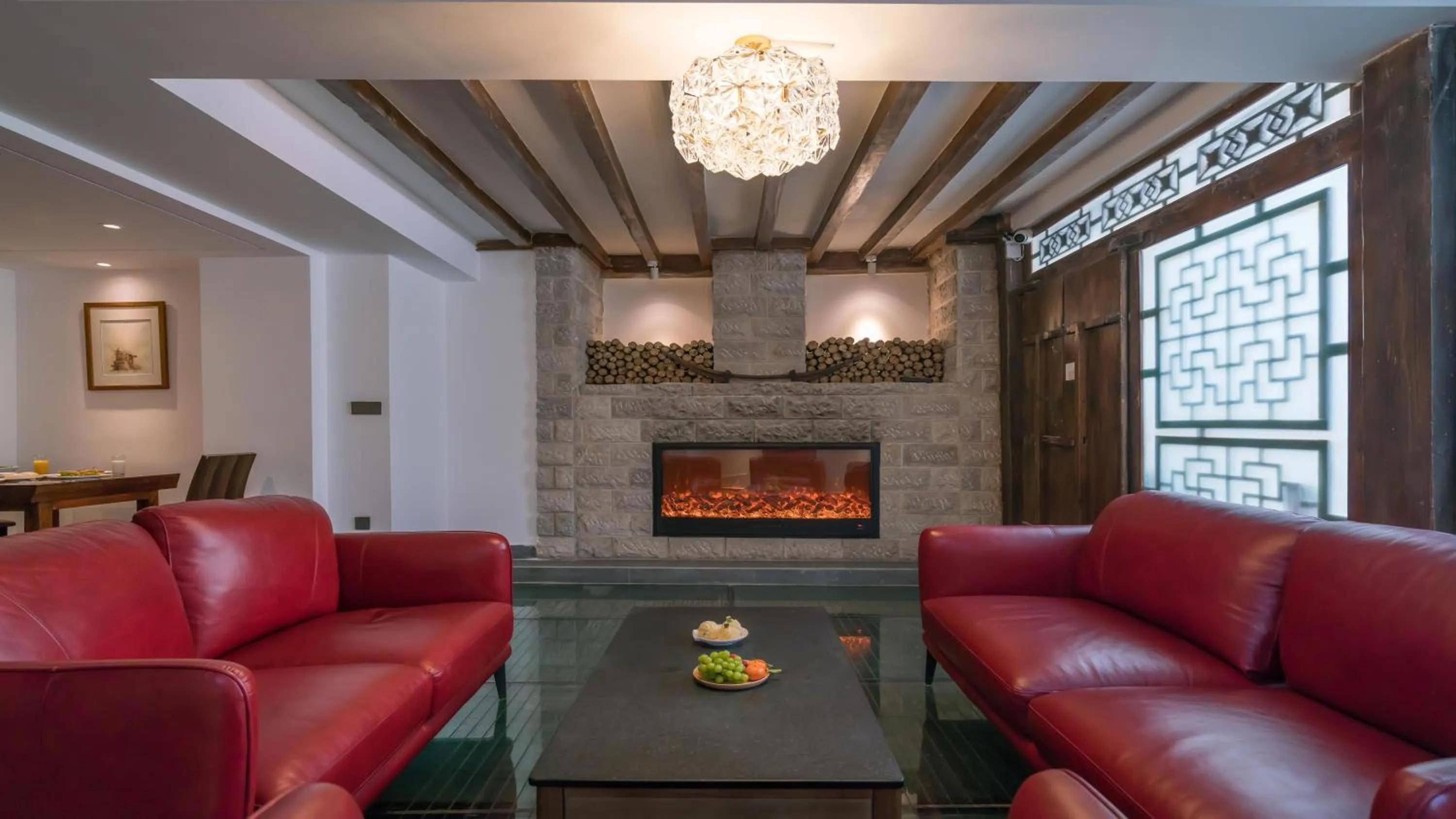 Property building in Artistic-Suite