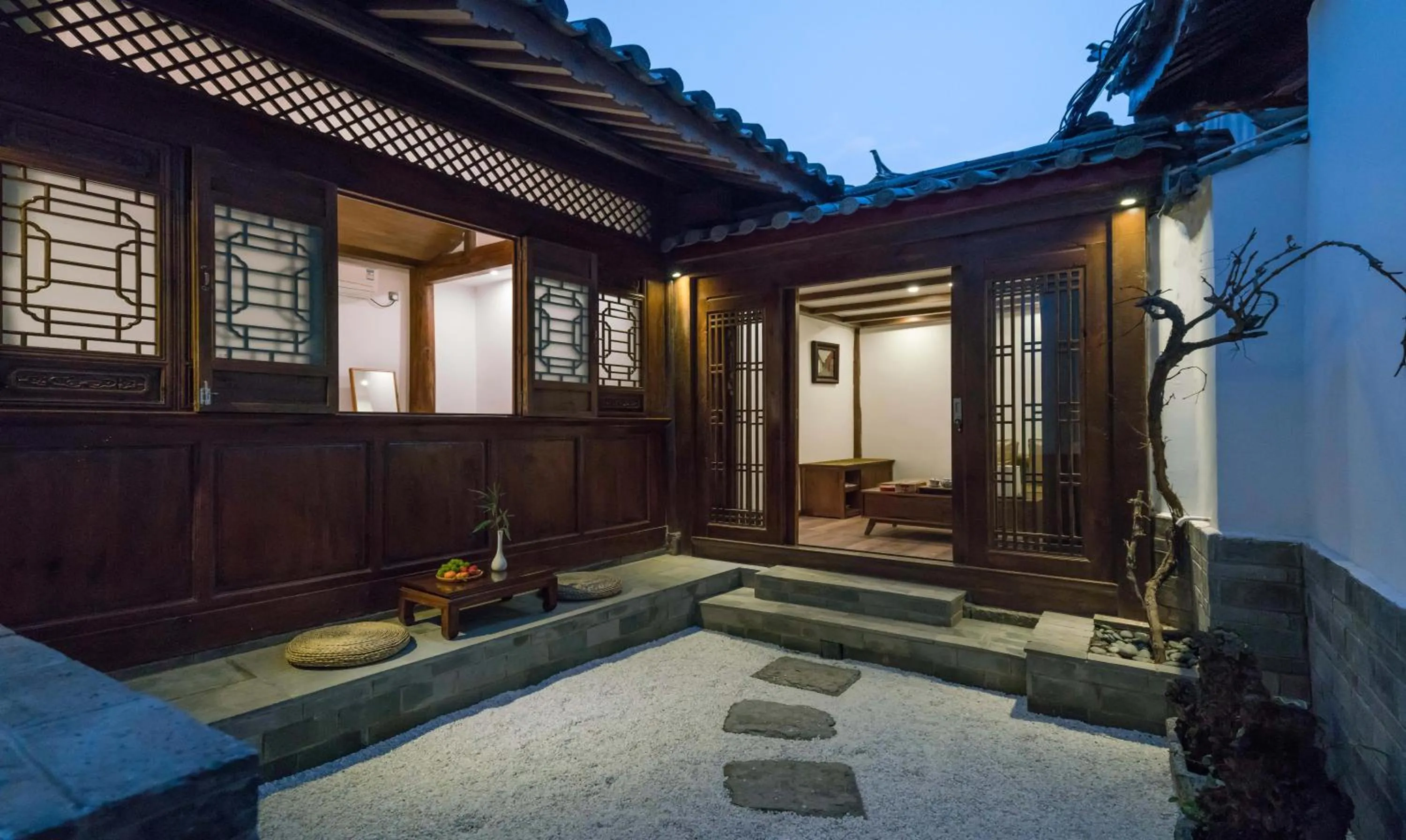 Patio in Artistic-Suite