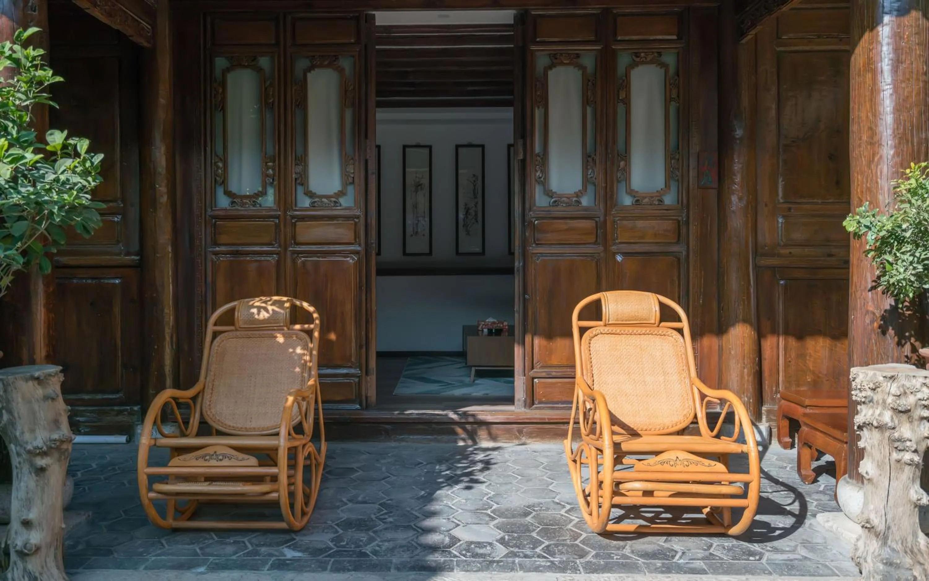 Property building in Artistic-Suite