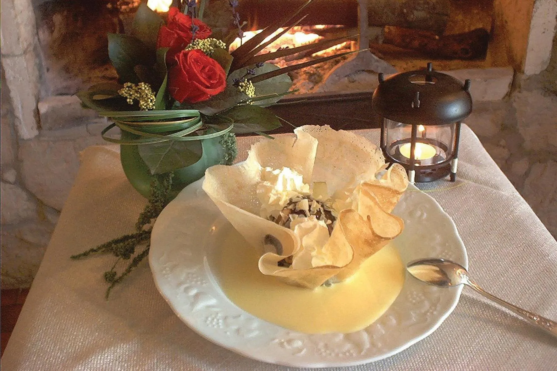 Restaurant/places to eat in LOGIS Hôtel Le Chantoiseau