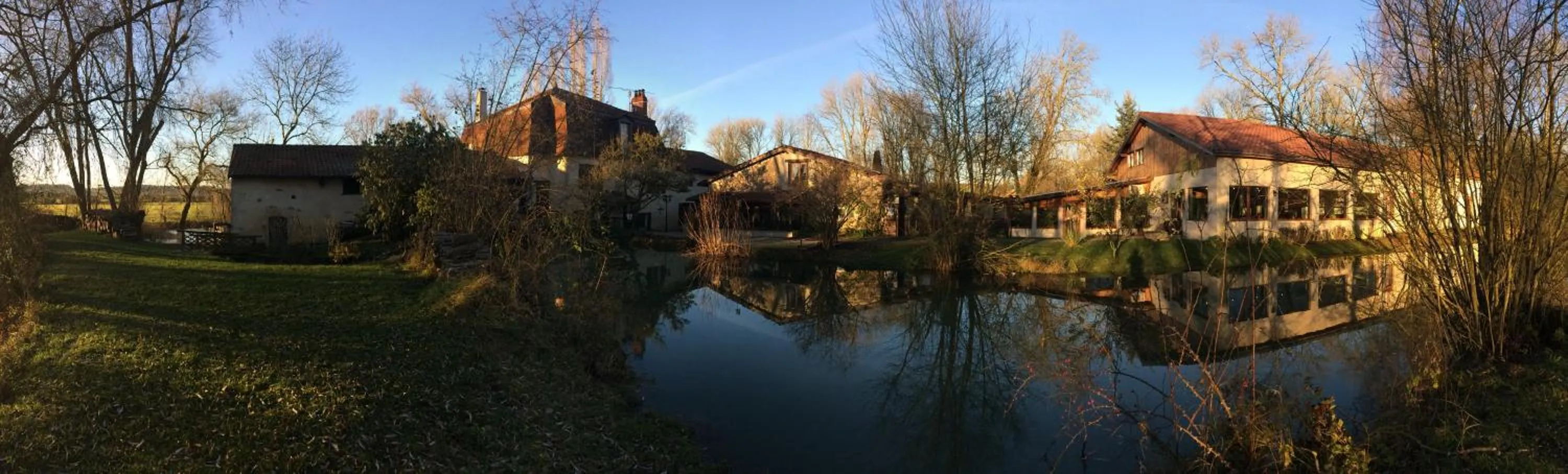 Property building in LOGIS Hôtel Le Chantoiseau