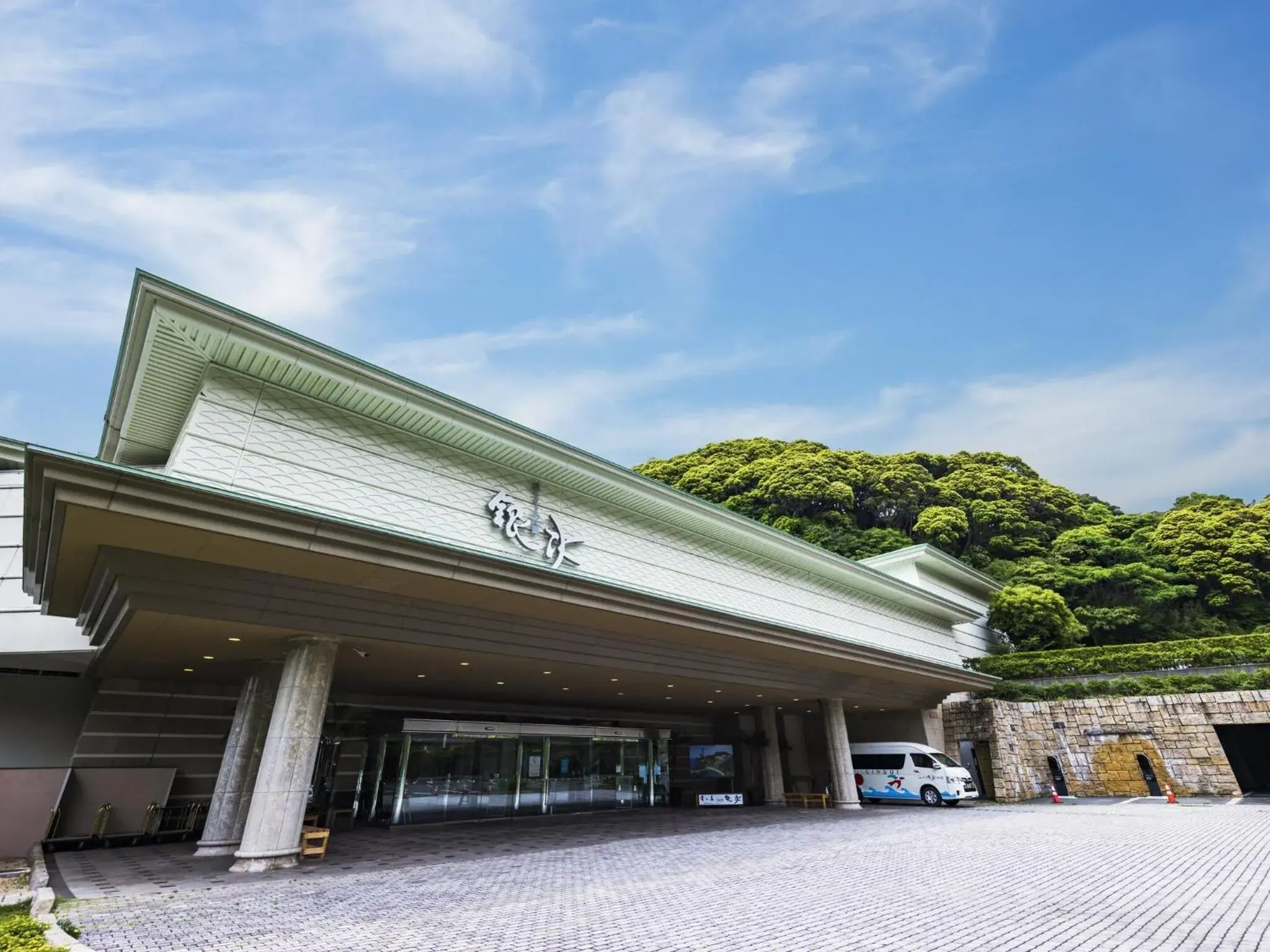 Property building in Dogashima New Ginsui Property building in Dogashima New Ginsui