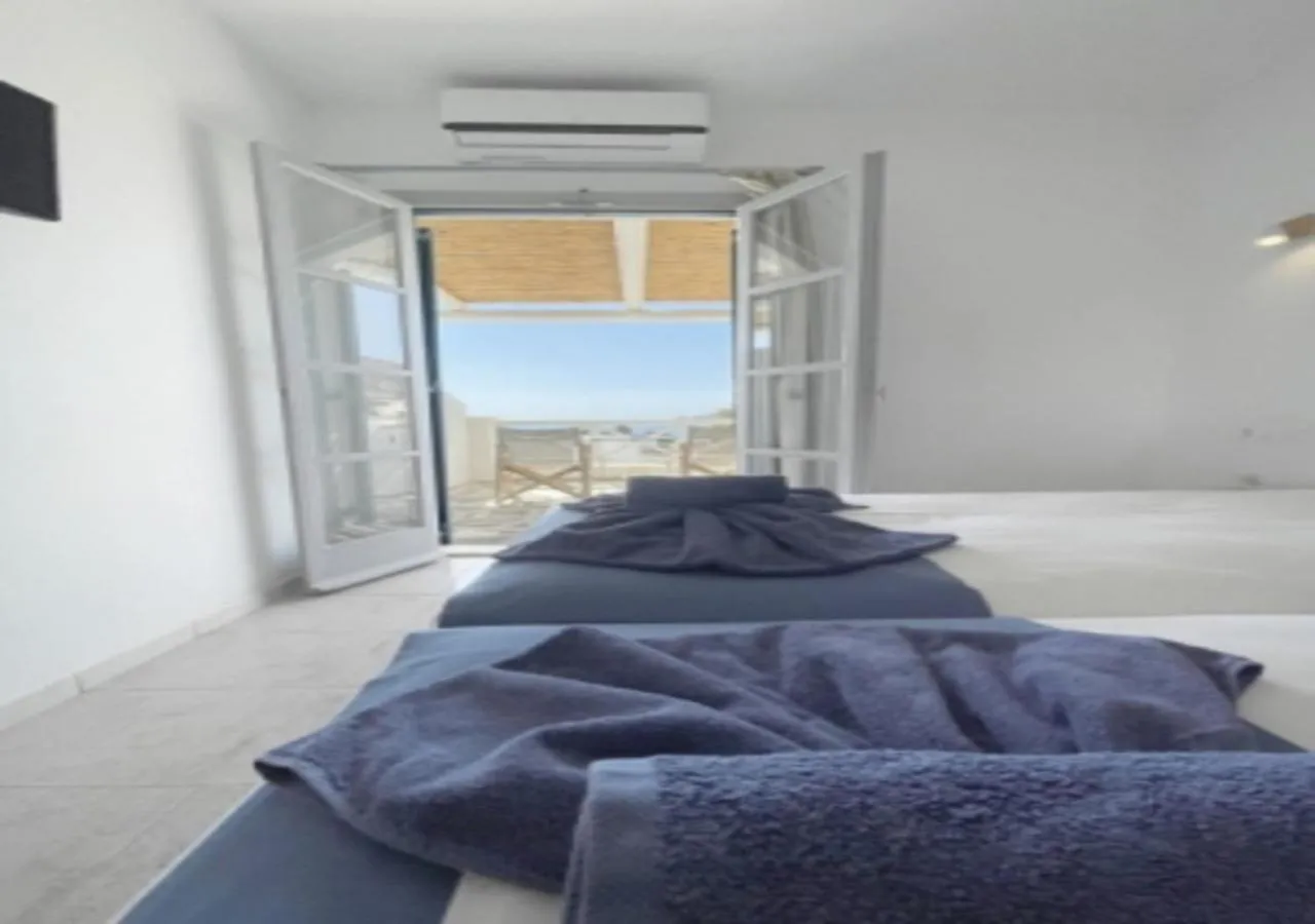 Bed in Glaros Hotel (By The Sea)