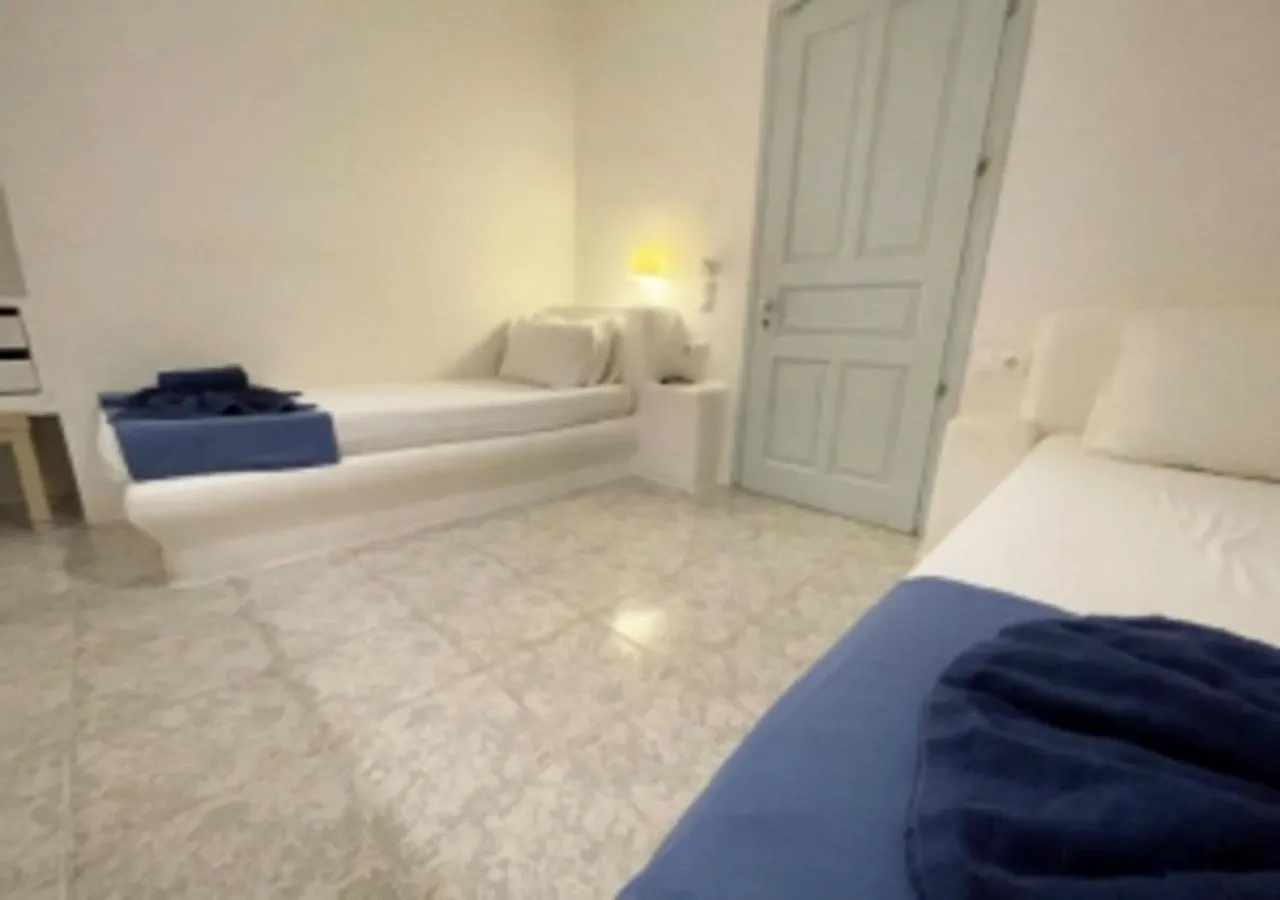 Bed in Glaros Hotel (By The Sea)