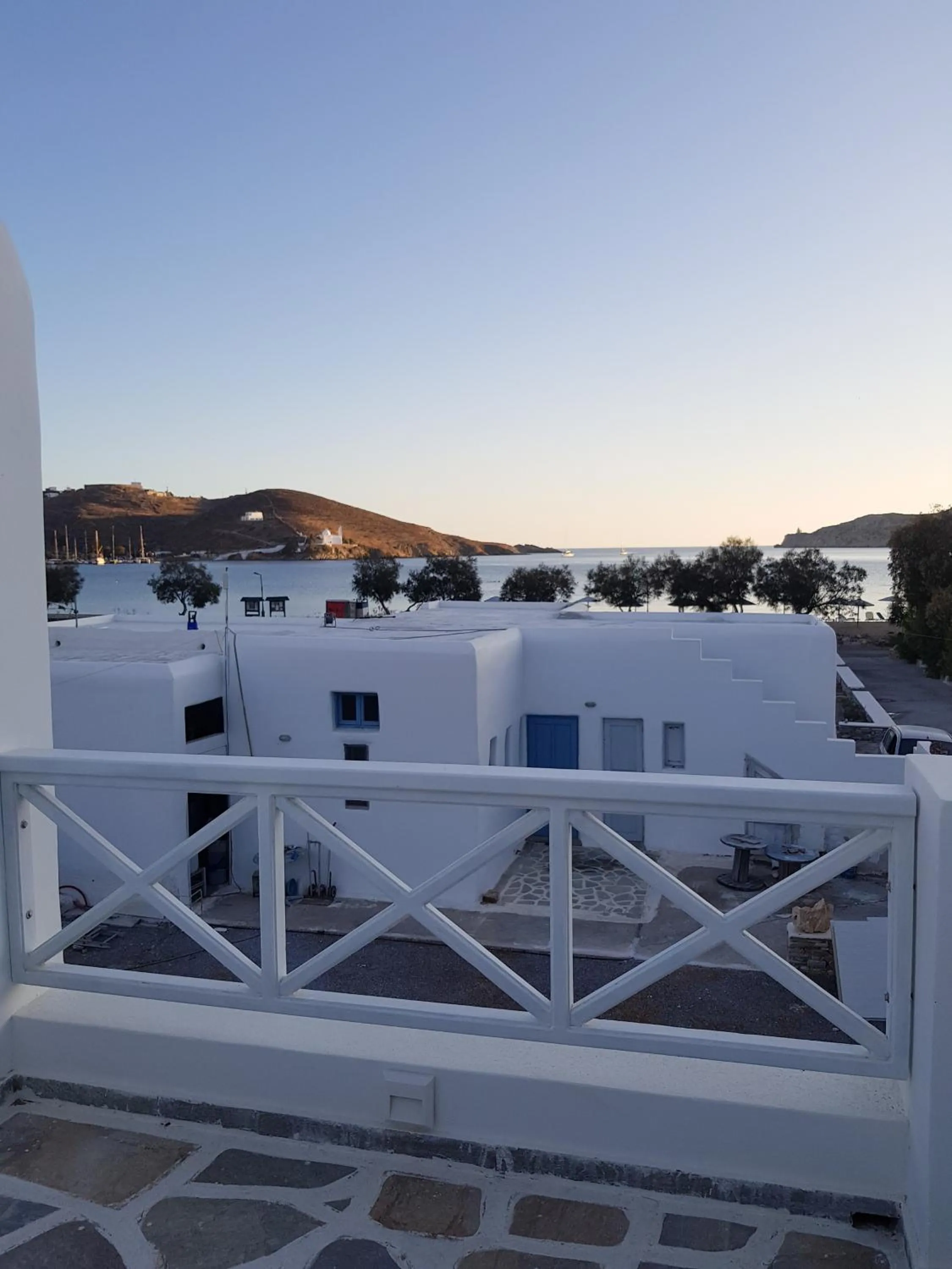 Glaros Hotel (By The Sea)