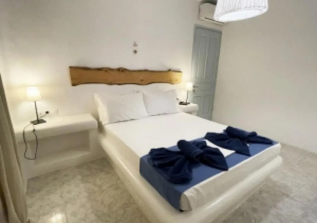 Bed in Glaros Hotel (By The Sea)