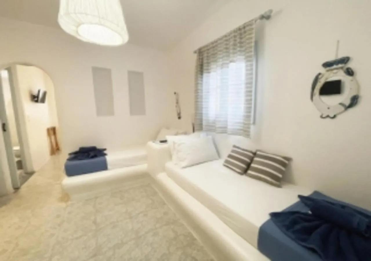 Bed in Glaros Hotel (By The Sea)