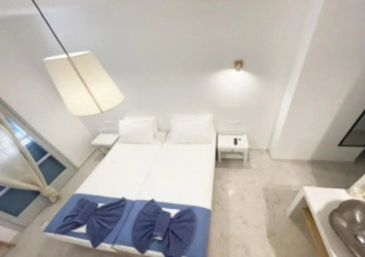 Bed in Glaros Hotel (By The Sea)