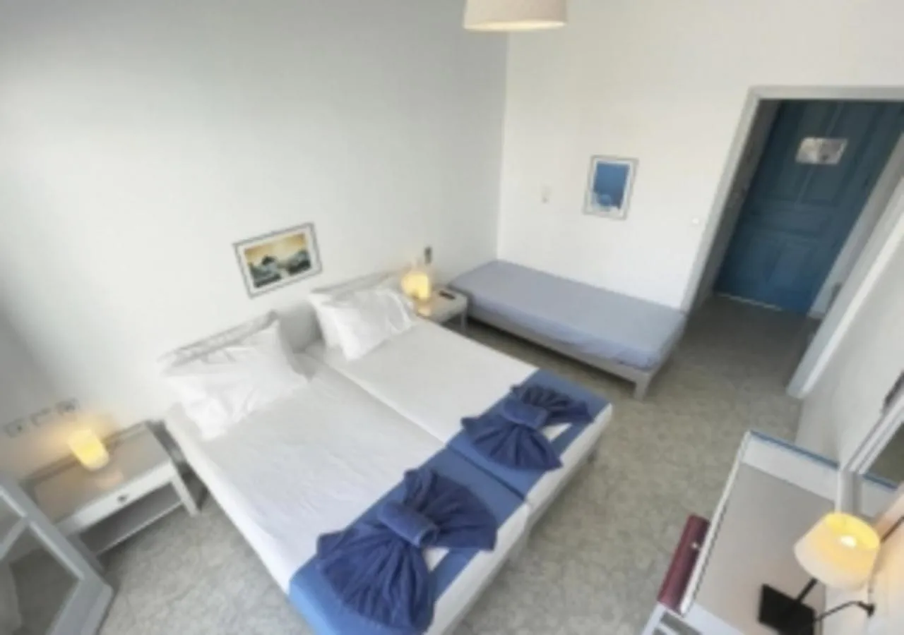 Bed in Glaros Hotel (By The Sea)