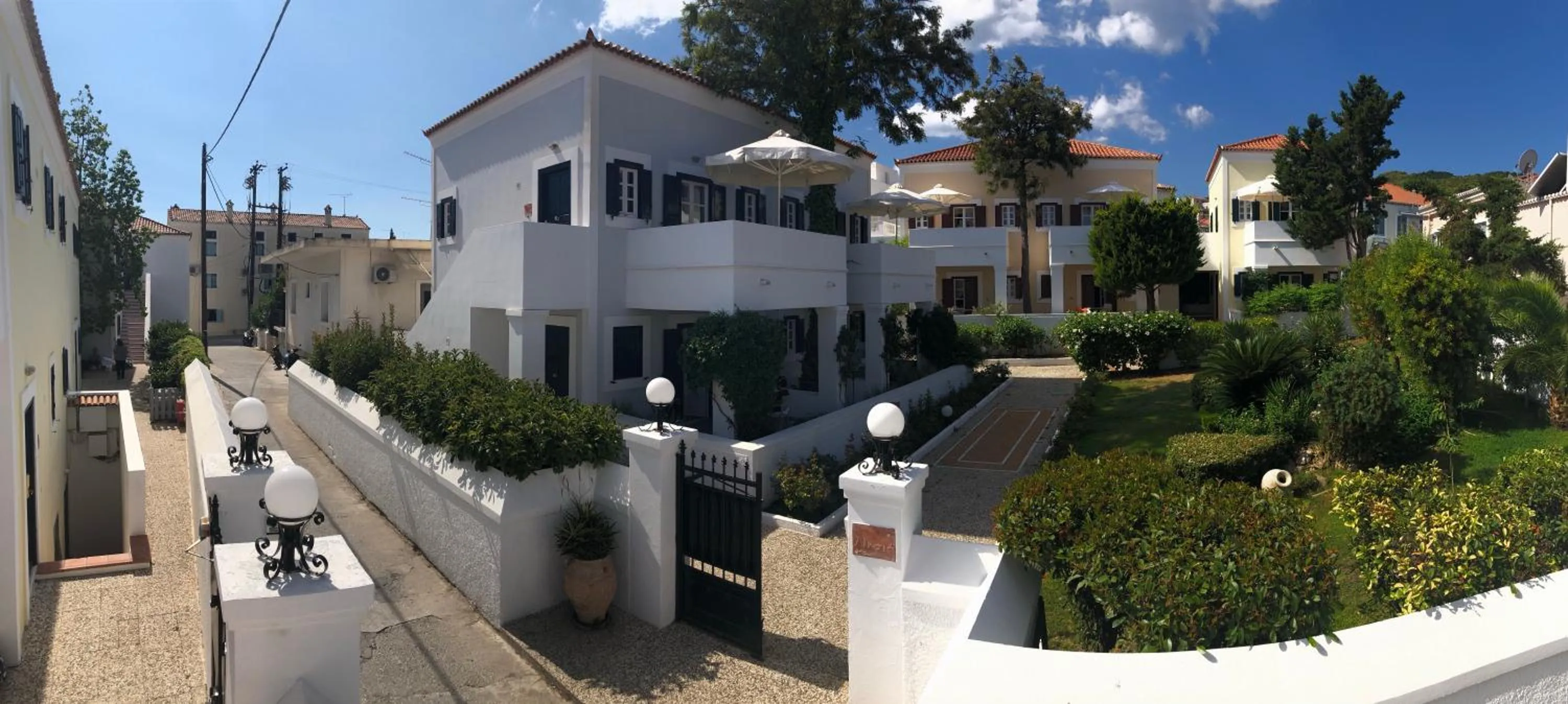 Property building in Nissia Traditional Residences Spetses