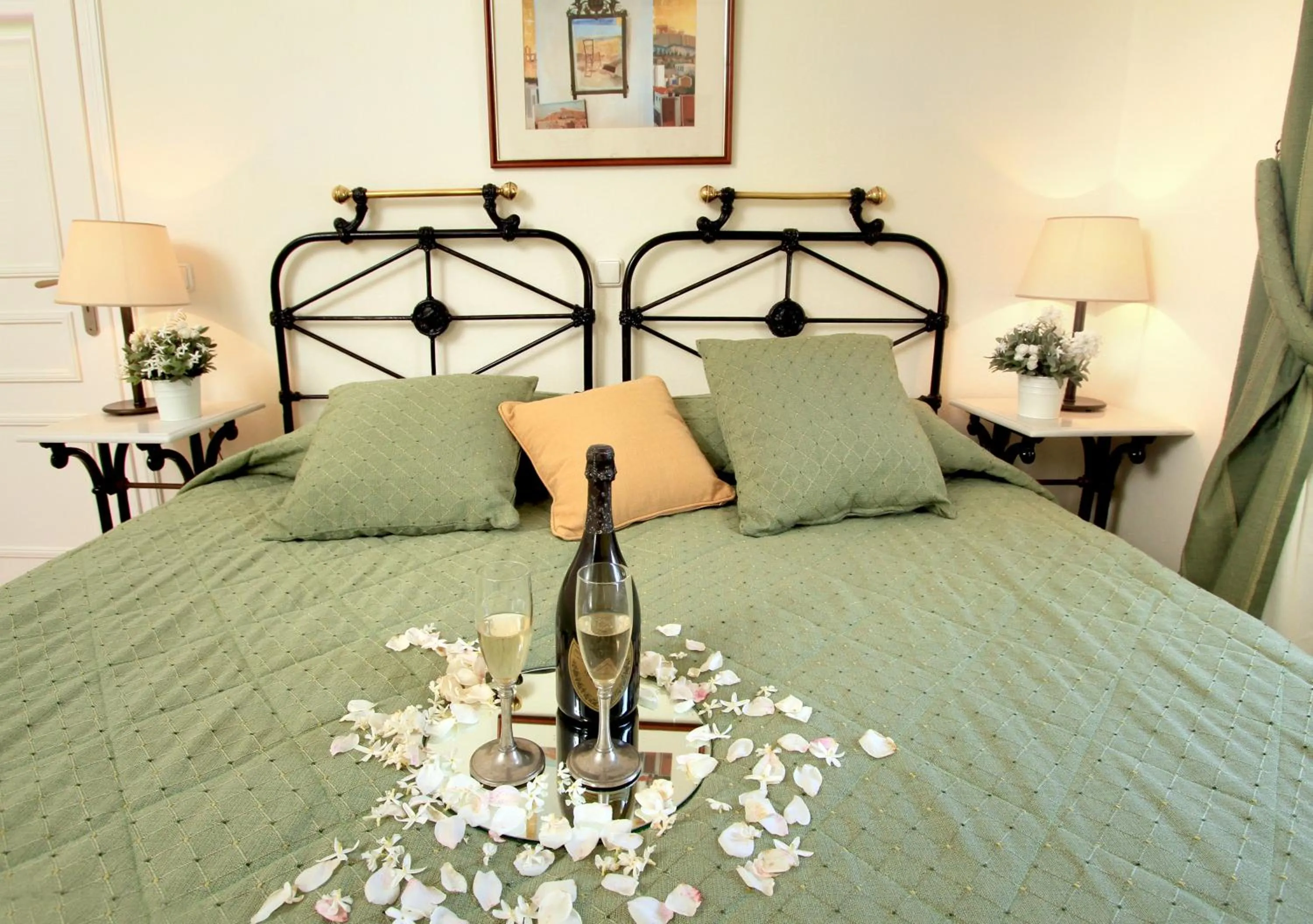 Bed in Nissia Traditional Residences Spetses