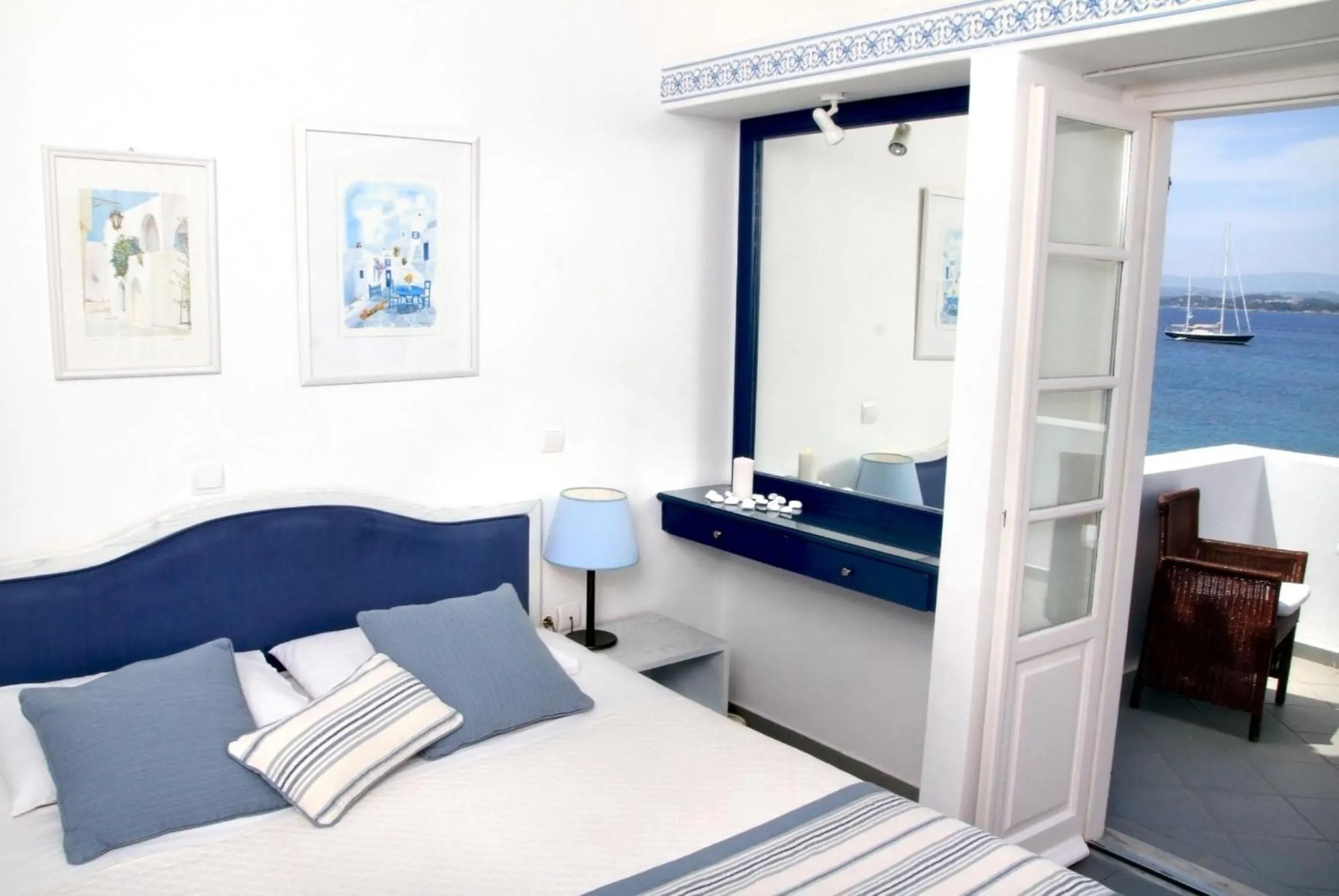 Bed in Nissia Traditional Residences Spetses