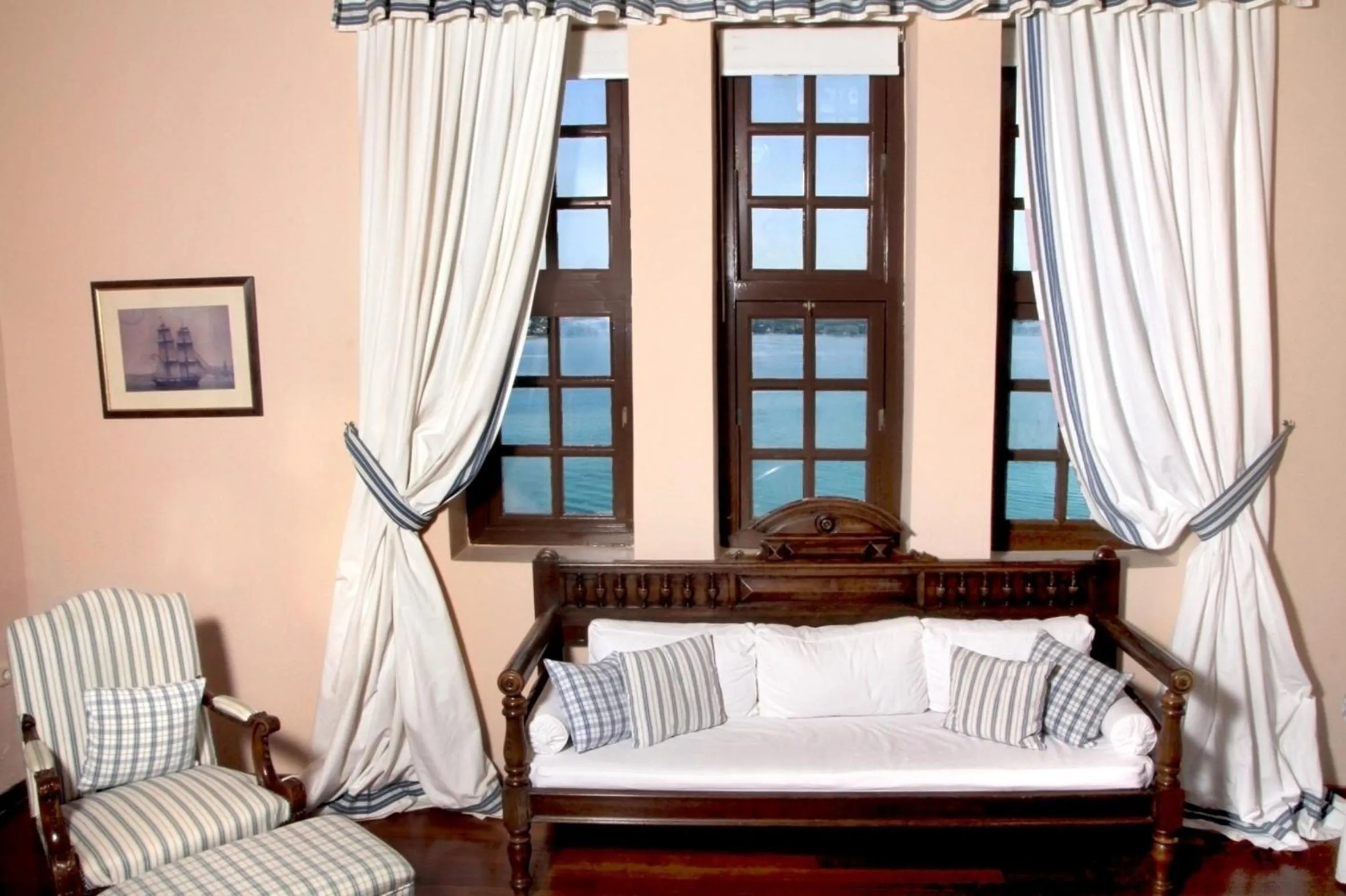 Decorative detail in Nissia Traditional Residences Spetses