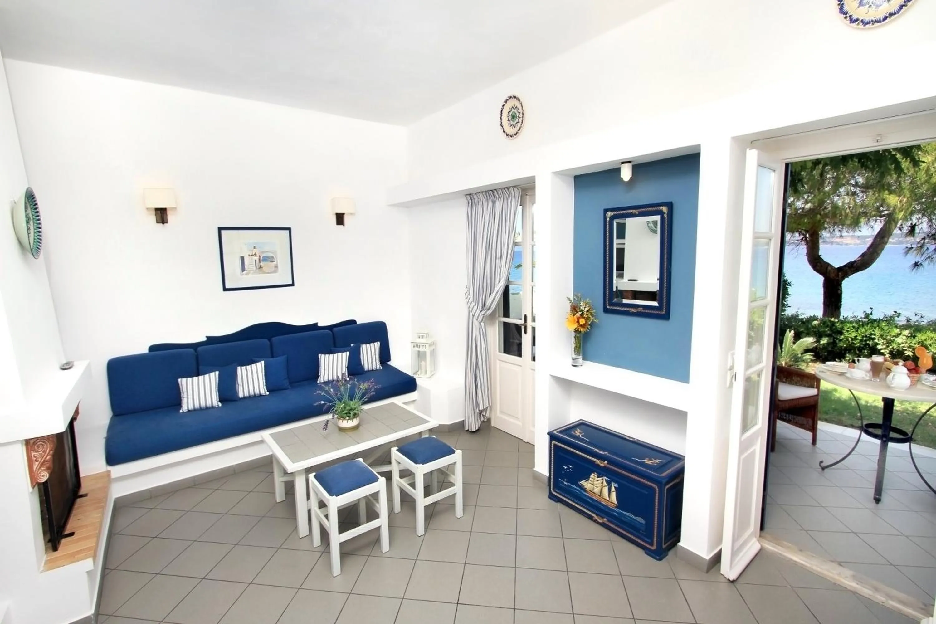 Living room, Bed in Nissia Traditional Residences Spetses
