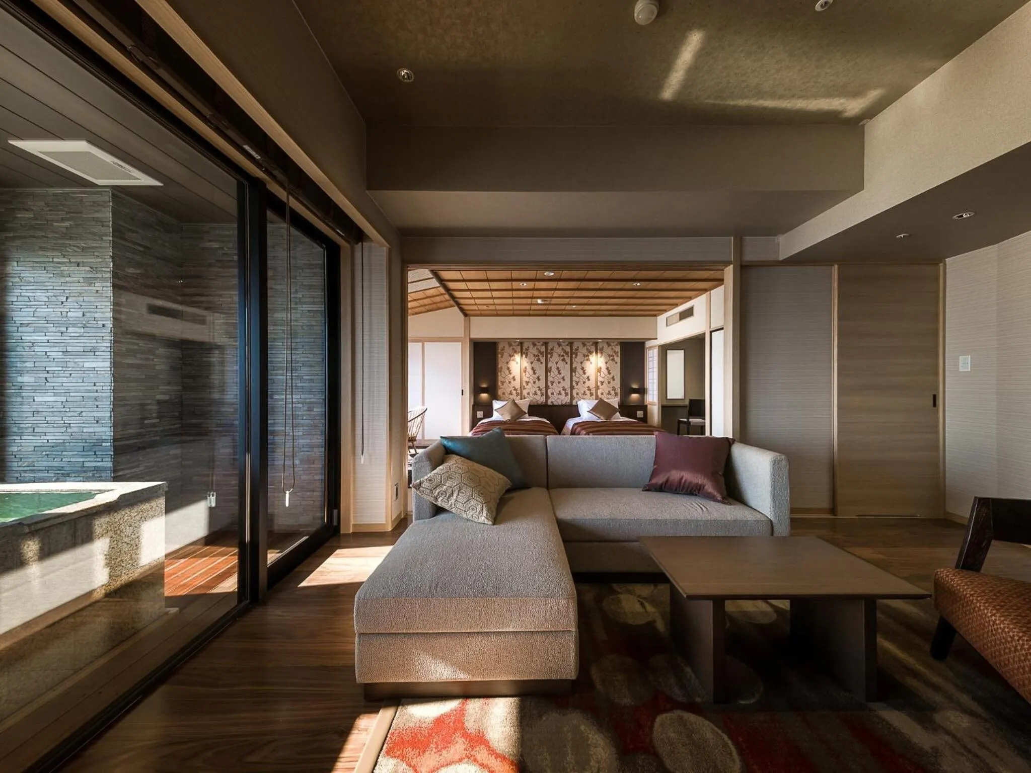 Area and facilities in Inatori Ginsuiso