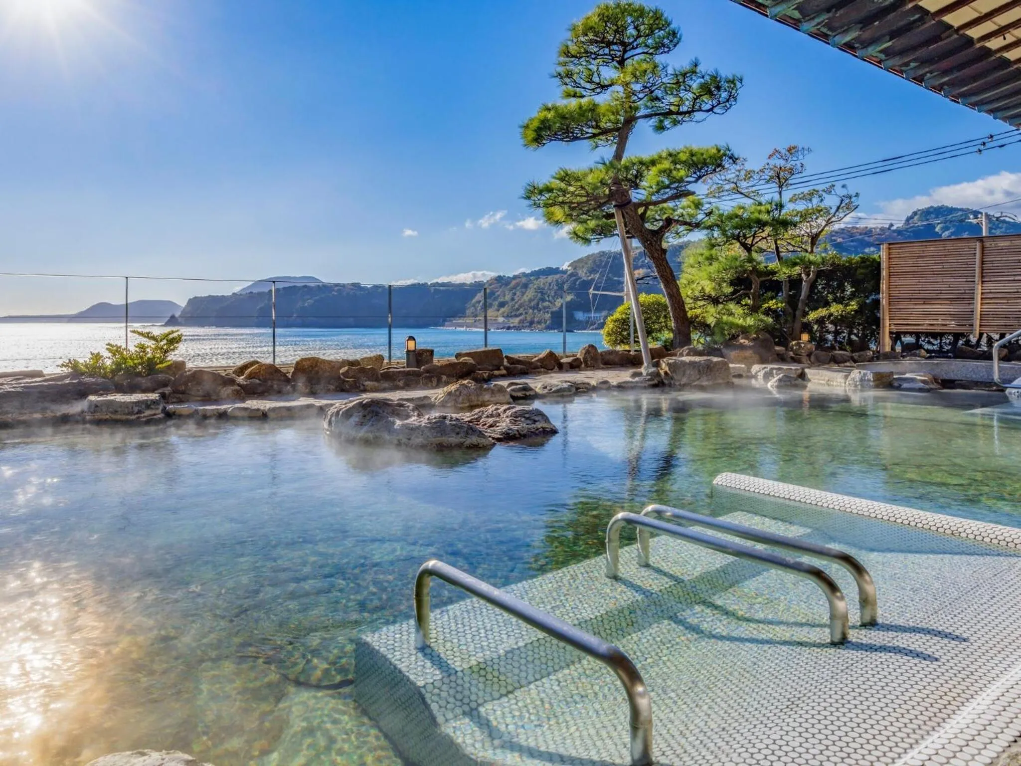 Hot Spring Bath in Inatori Ginsuiso