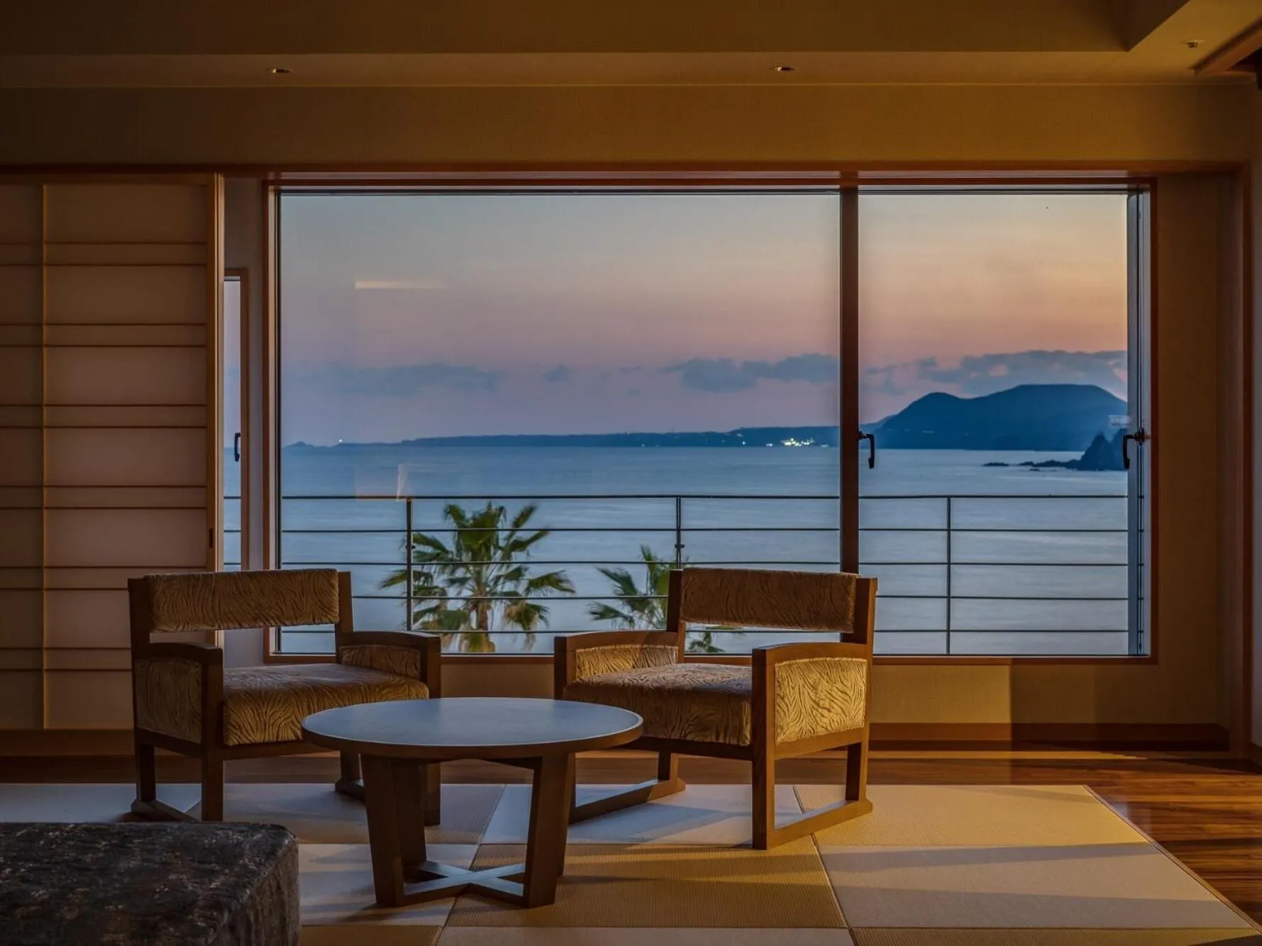 Area and facilities in Inatori Ginsuiso