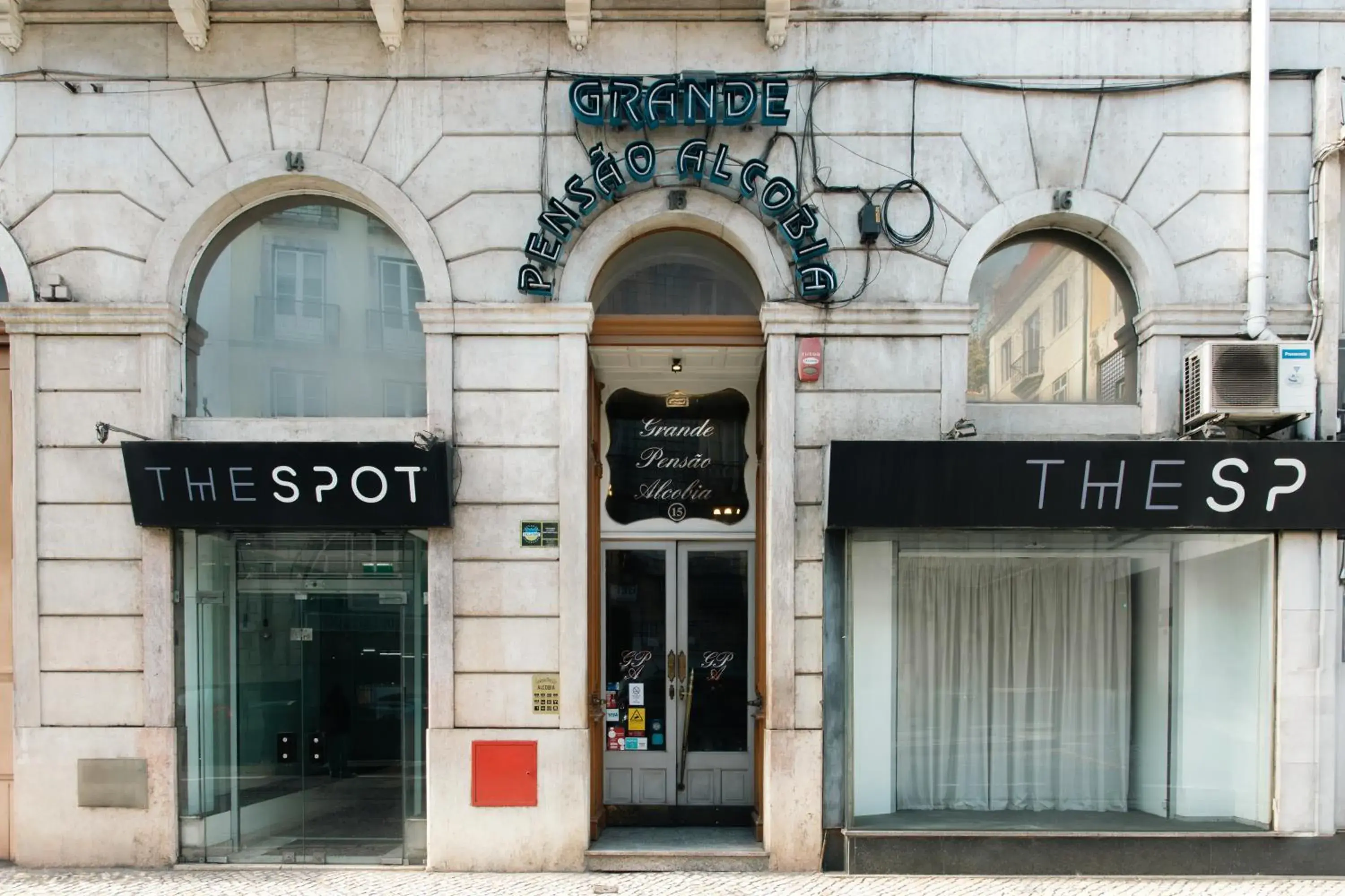 Facade/entrance in Grande Pensao Residencial Alcobia Facade/entrance in Grande Pensao Residencial Alcobia