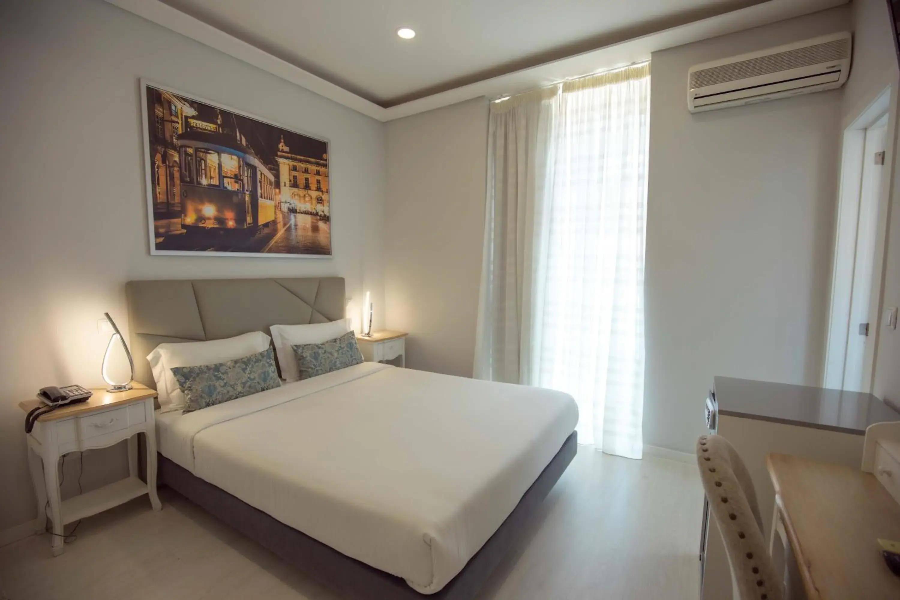 Superior Double Room in Grande Pensao Residencial Alcobia Superior Double Room in Grande Pensao Residencial Alcobia