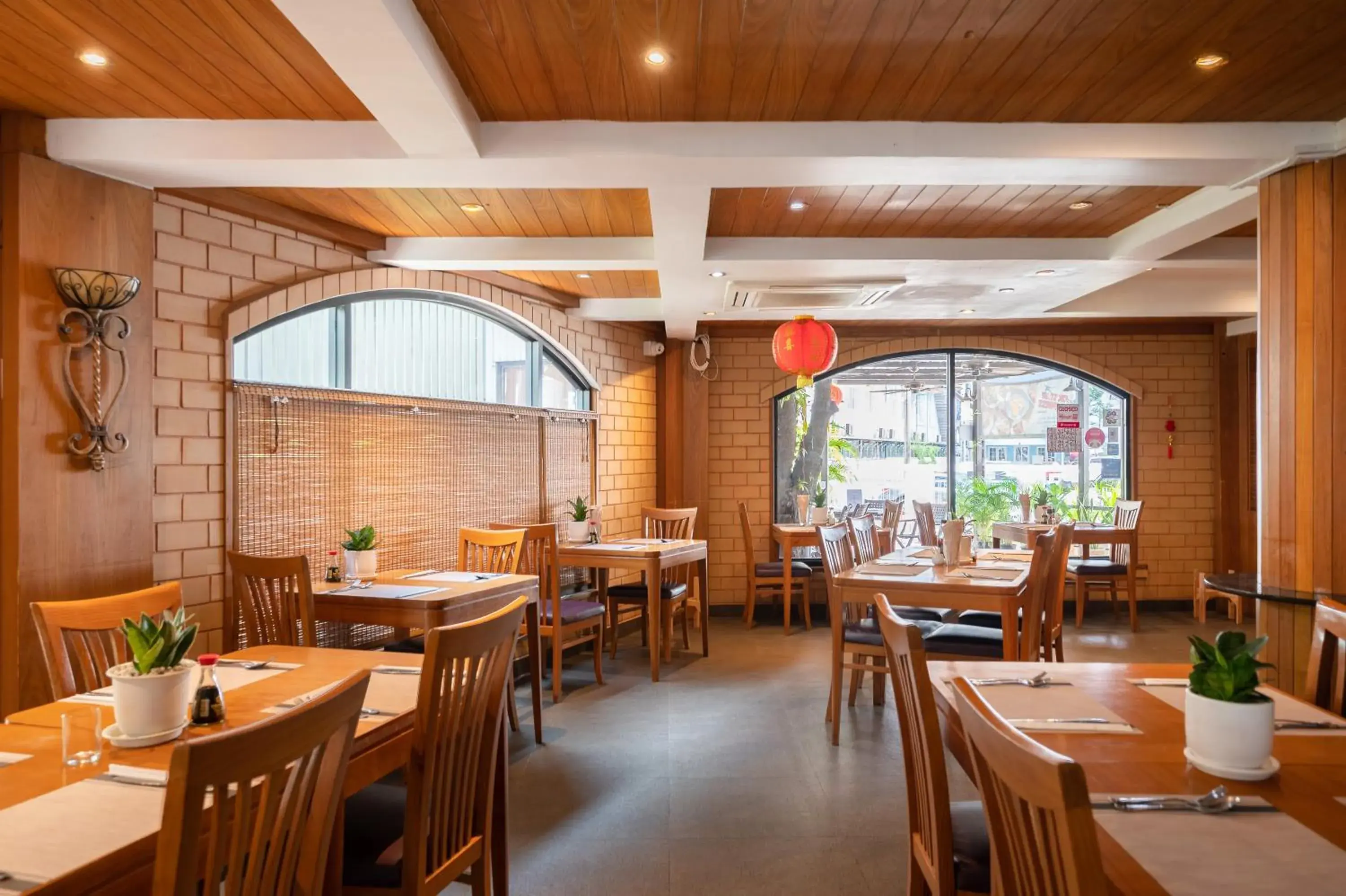 Restaurant/places to eat in Hotel Mermaid Bangkok Restaurant/places to eat in Hotel Mermaid Bangkok