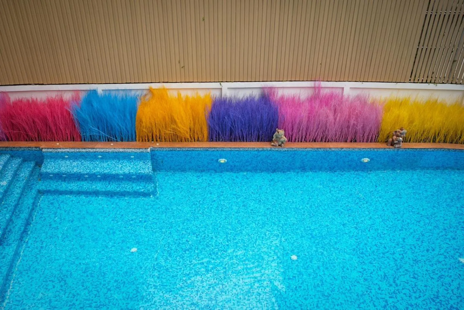 Swimming pool in Hotel Mermaid Bangkok