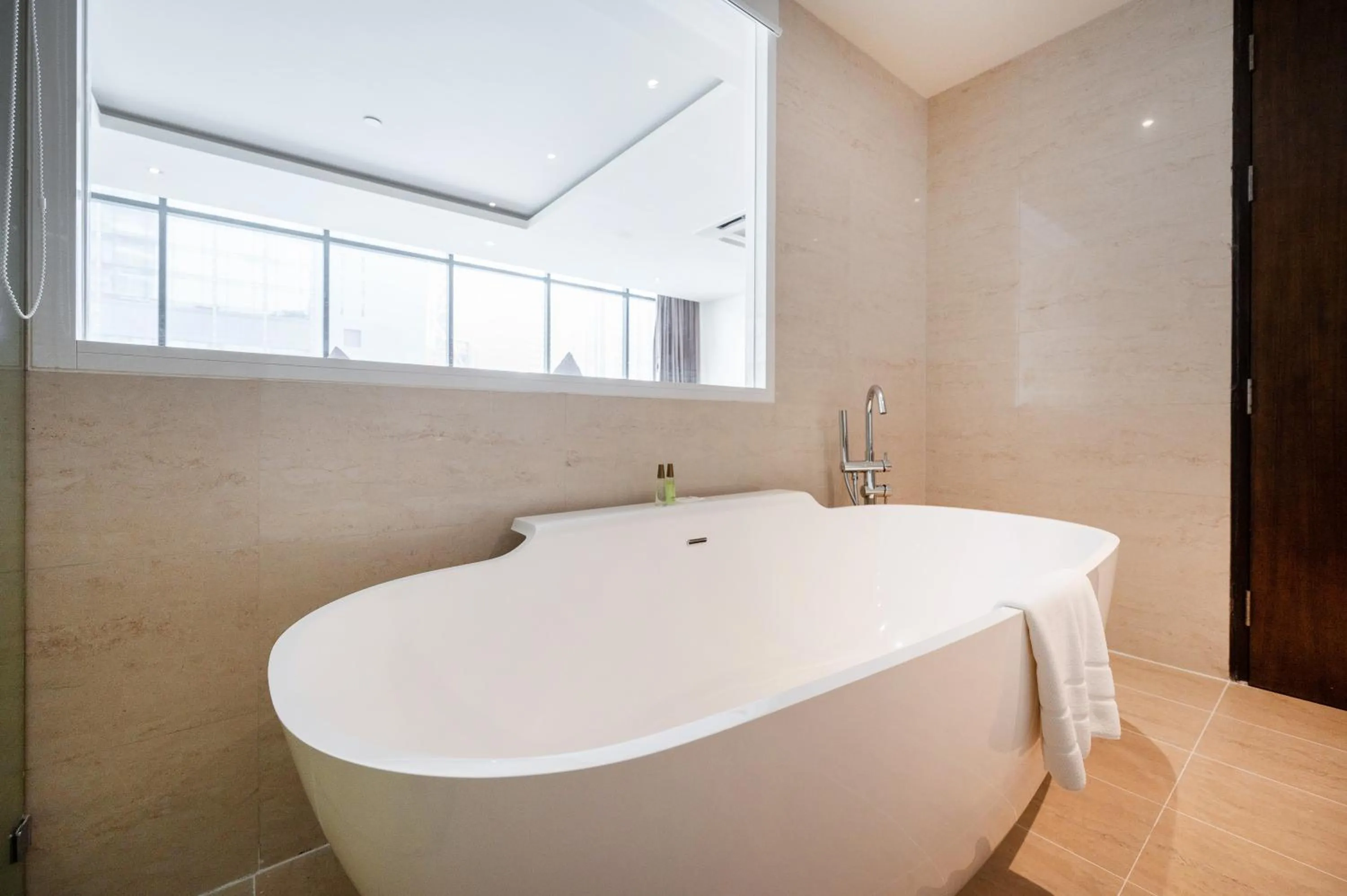 Bathroom in Hotel Mermaid Bangkok