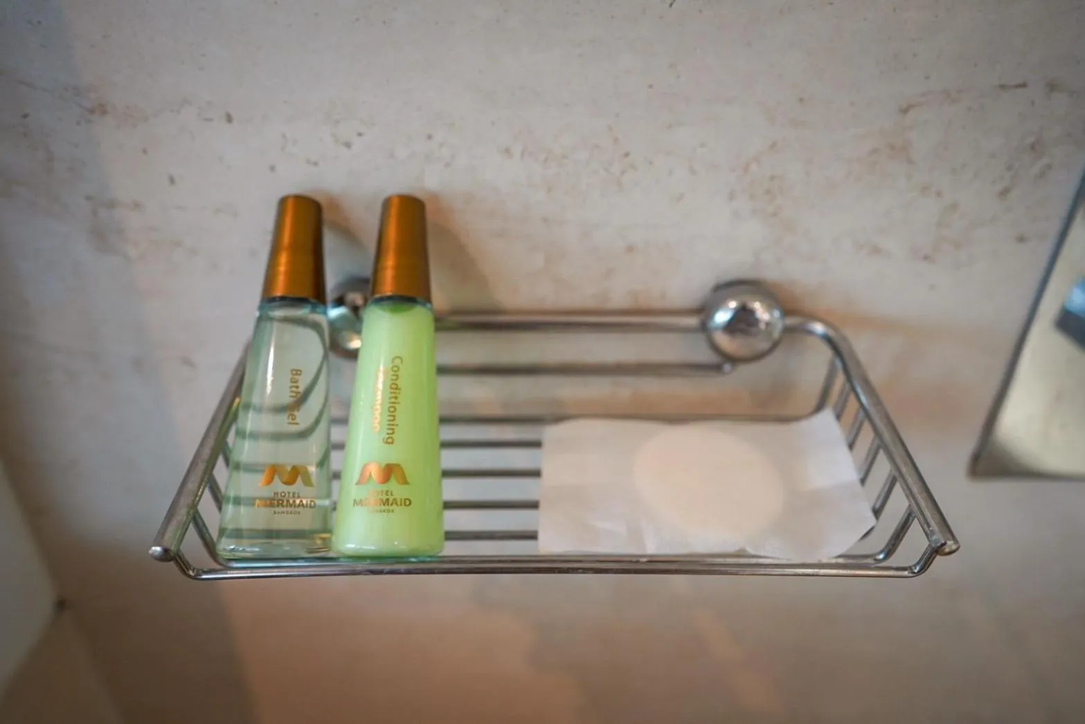 Bathroom in Hotel Mermaid Bangkok