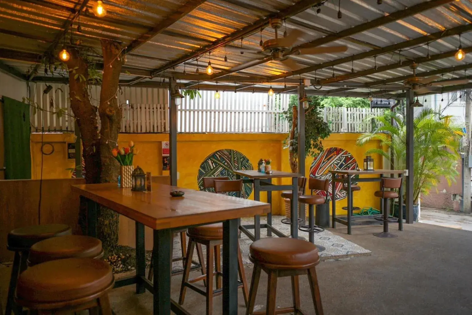 Restaurant/places to eat in Hotel Mermaid Bangkok Restaurant/places to eat in Hotel Mermaid Bangkok