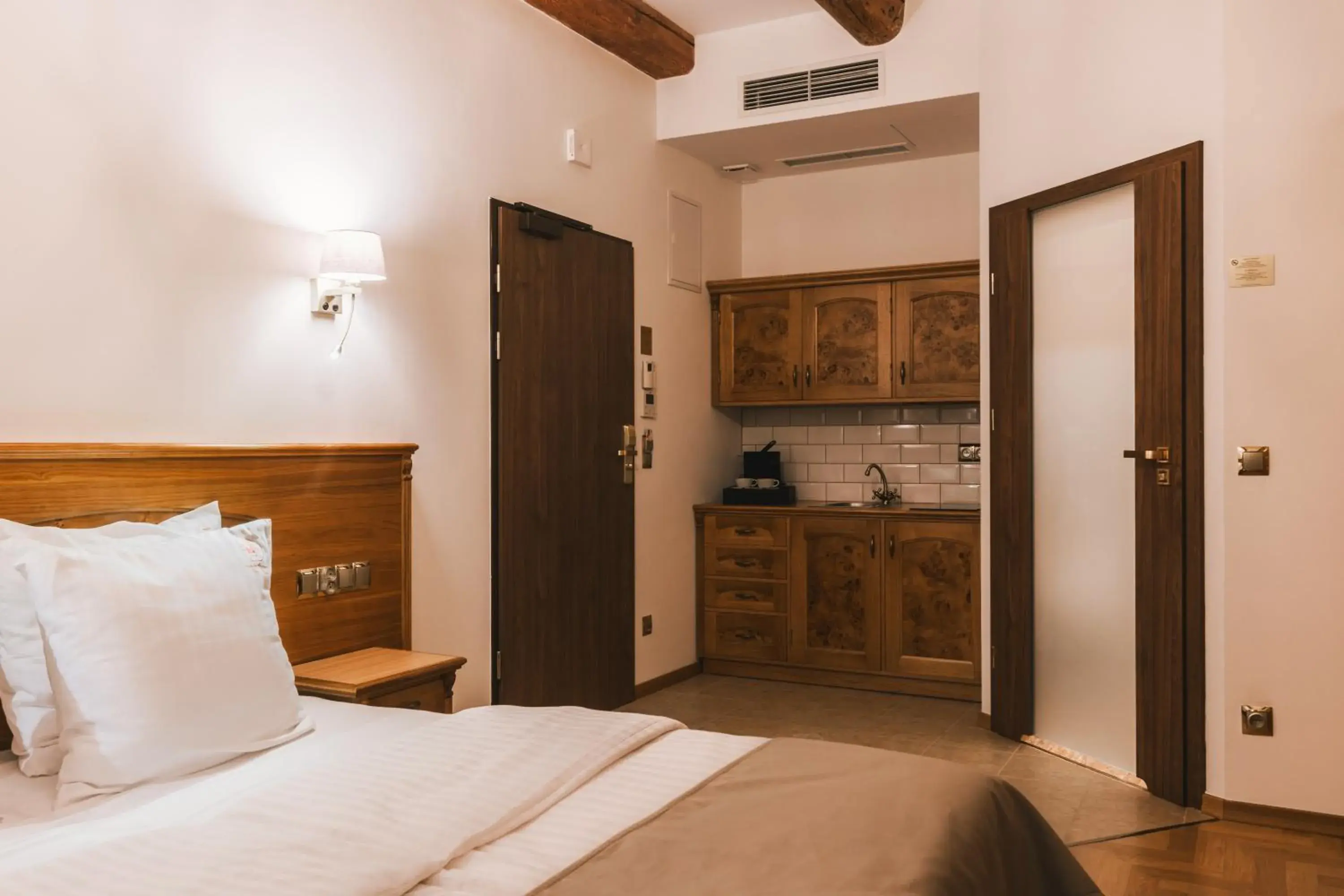 Bed in Hotel & Apartments Ventus Rosa Bed in Hotel & Apartments Ventus Rosa