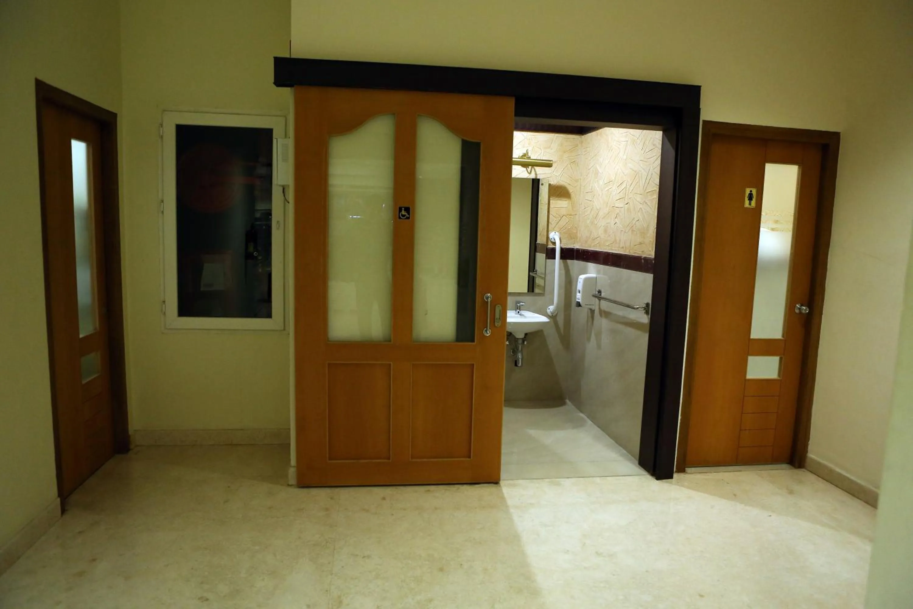 Other in Hotel Airlink Castle