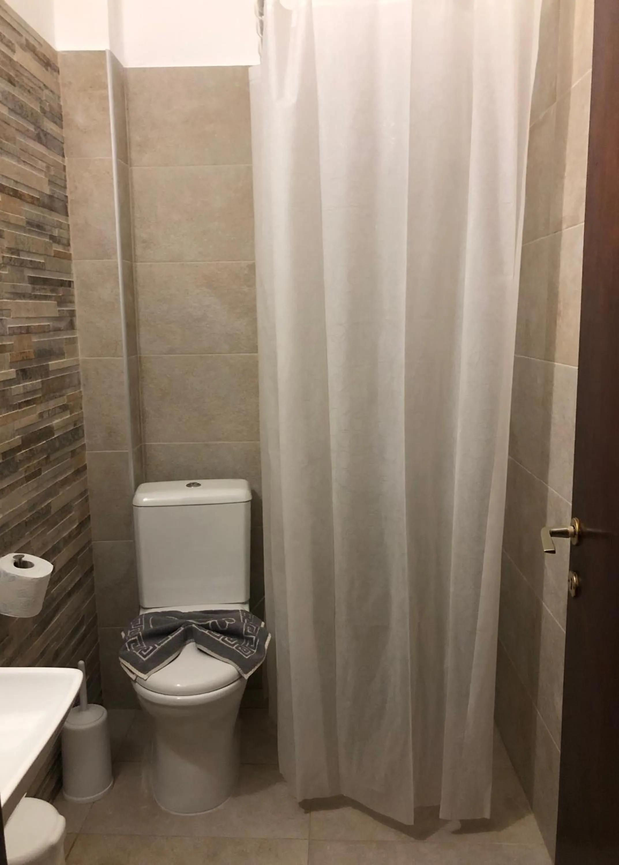 Hotel Avra