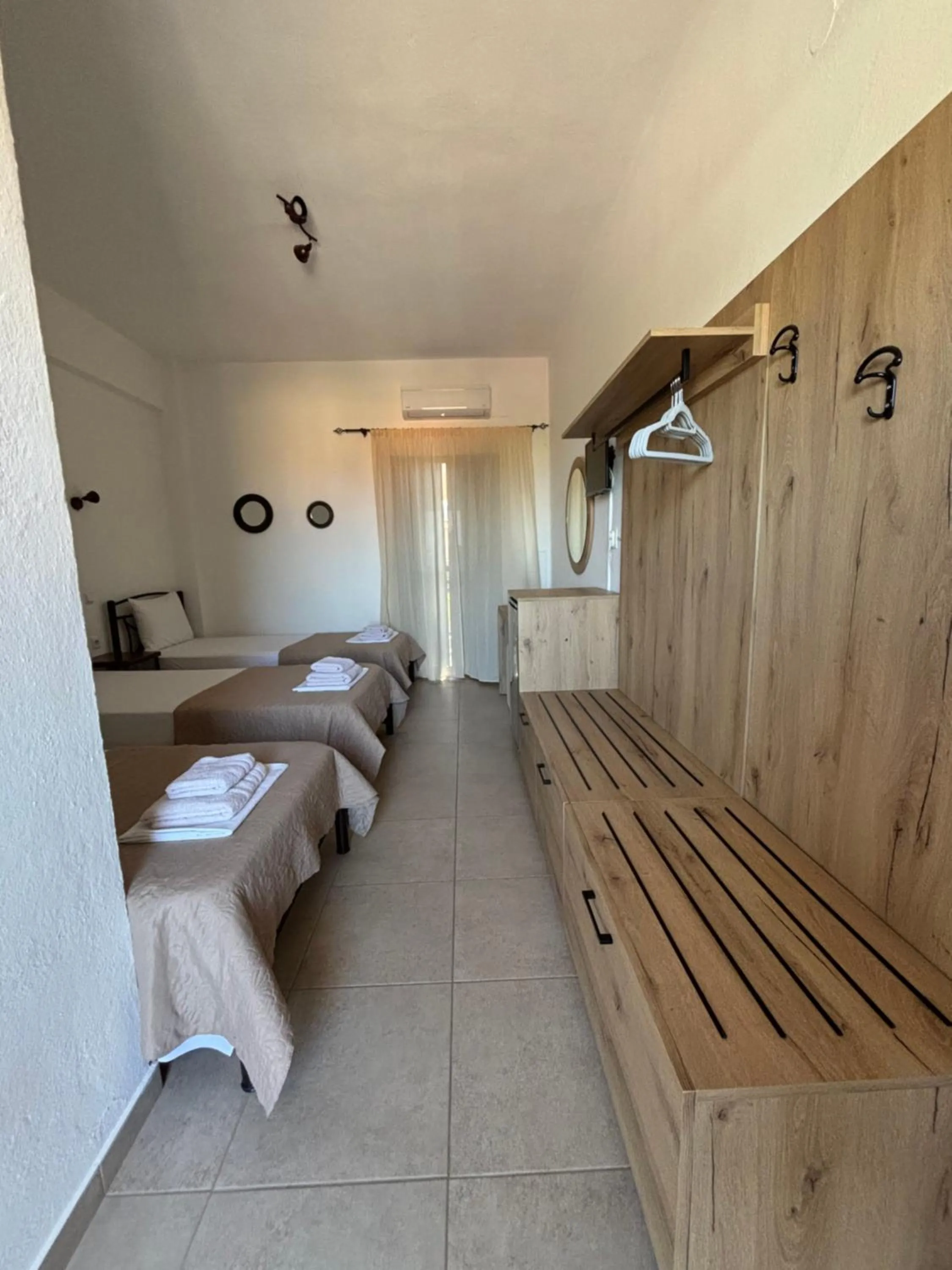 Hotel Avra