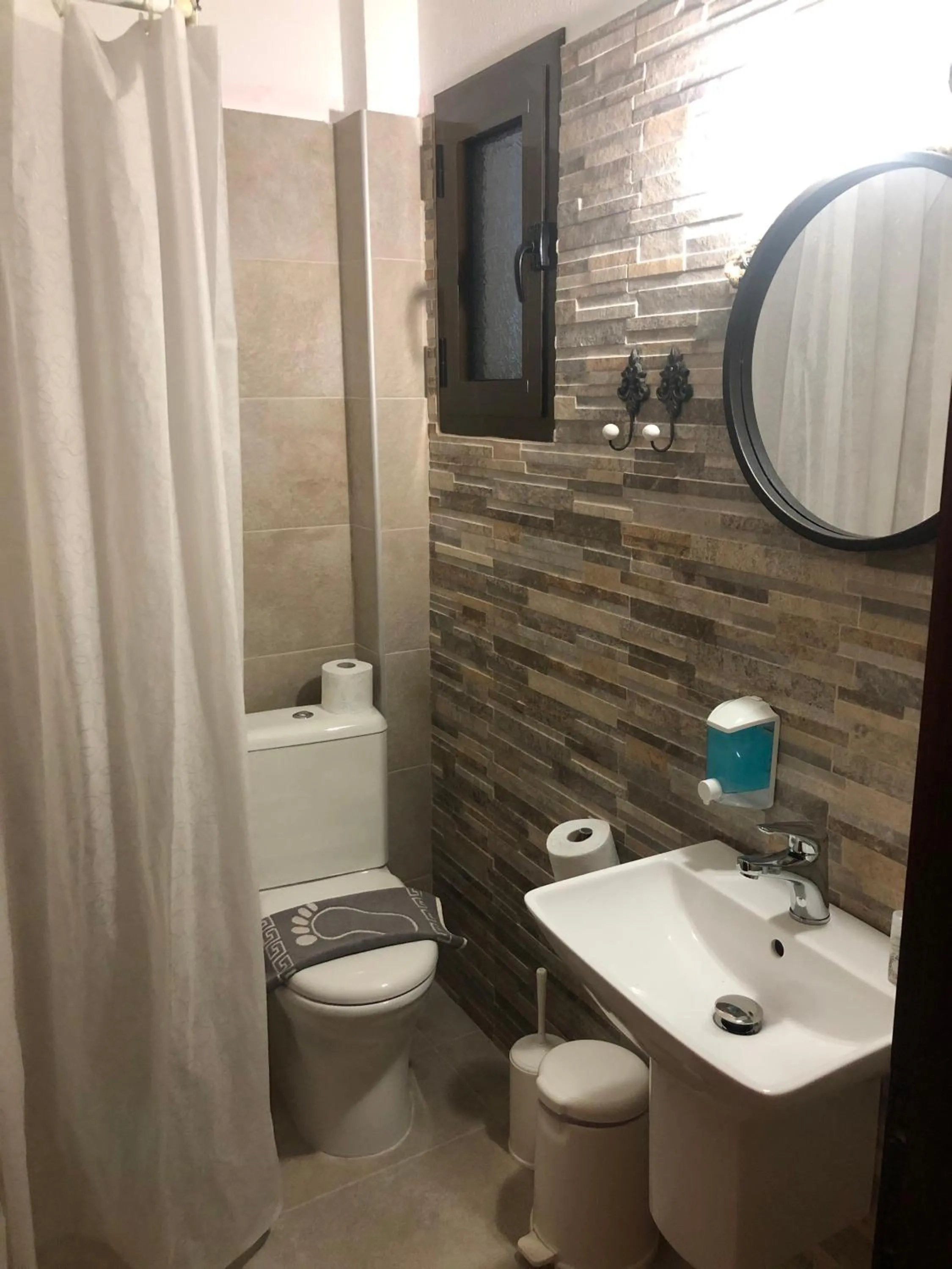 Hotel Avra