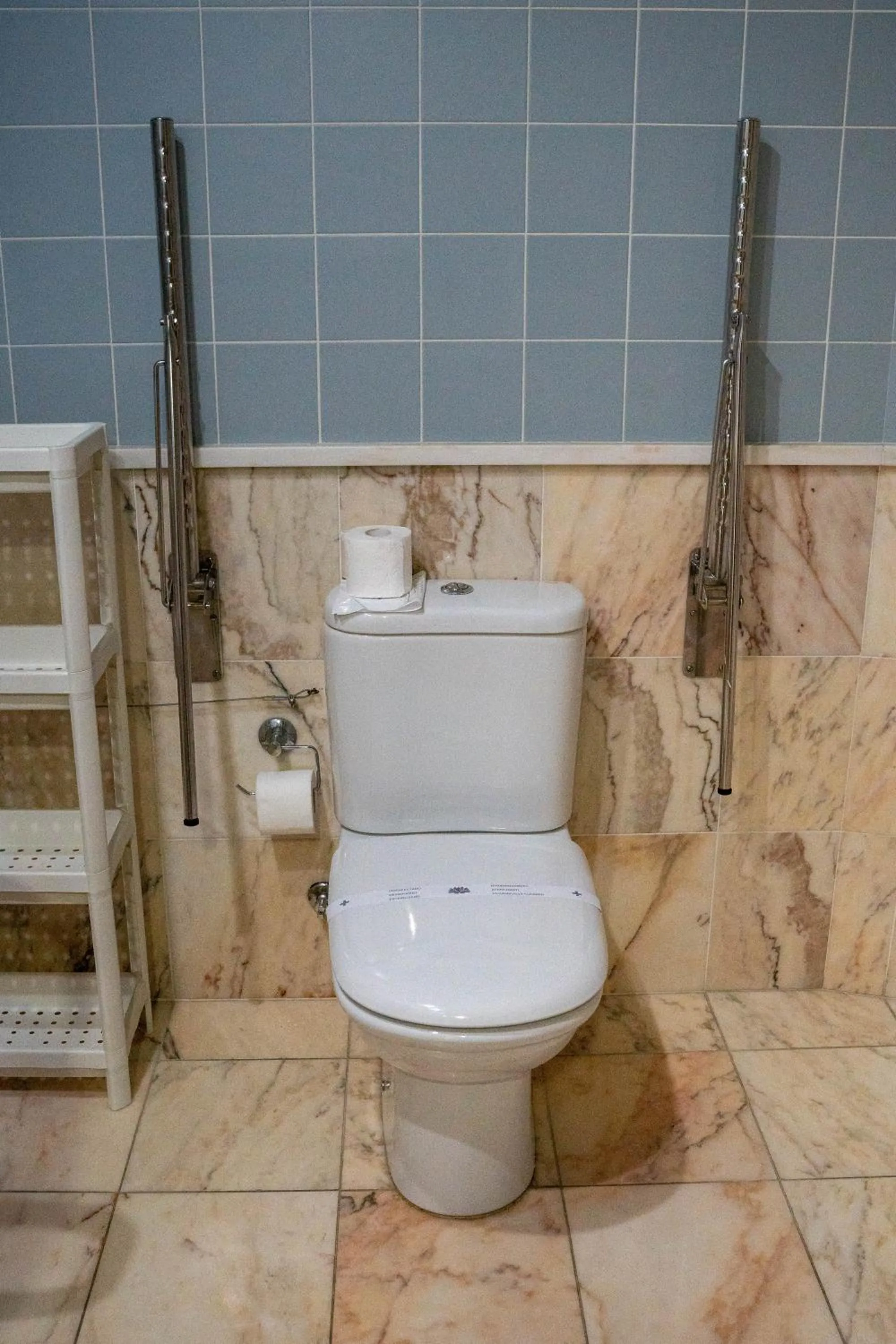 Toilet in Apulia Praia Hotel