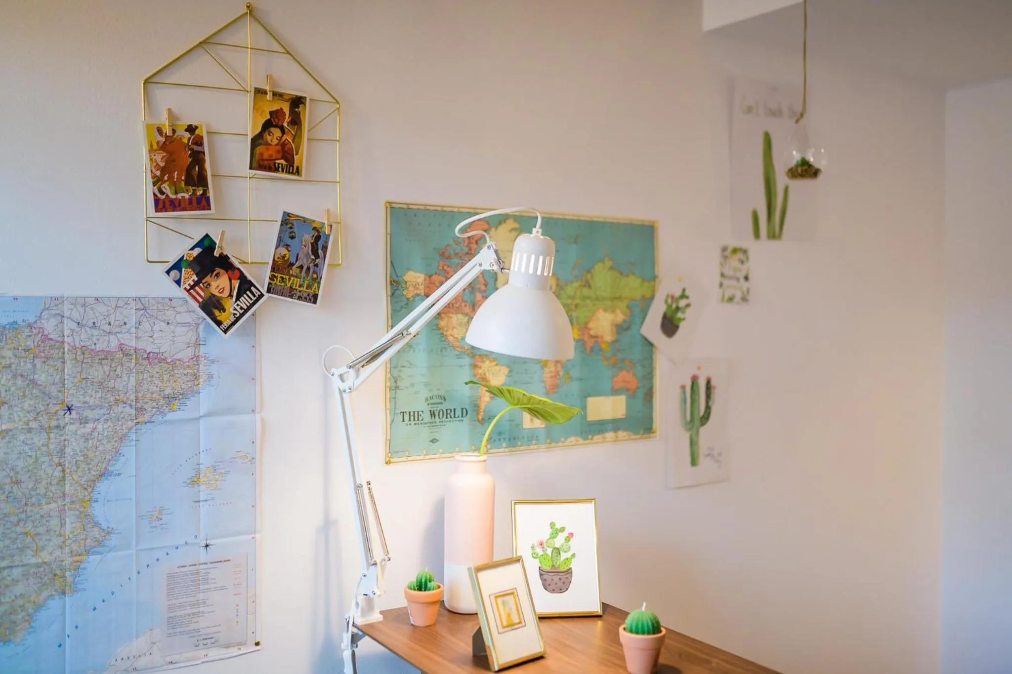 Seating area in Camino Home 2