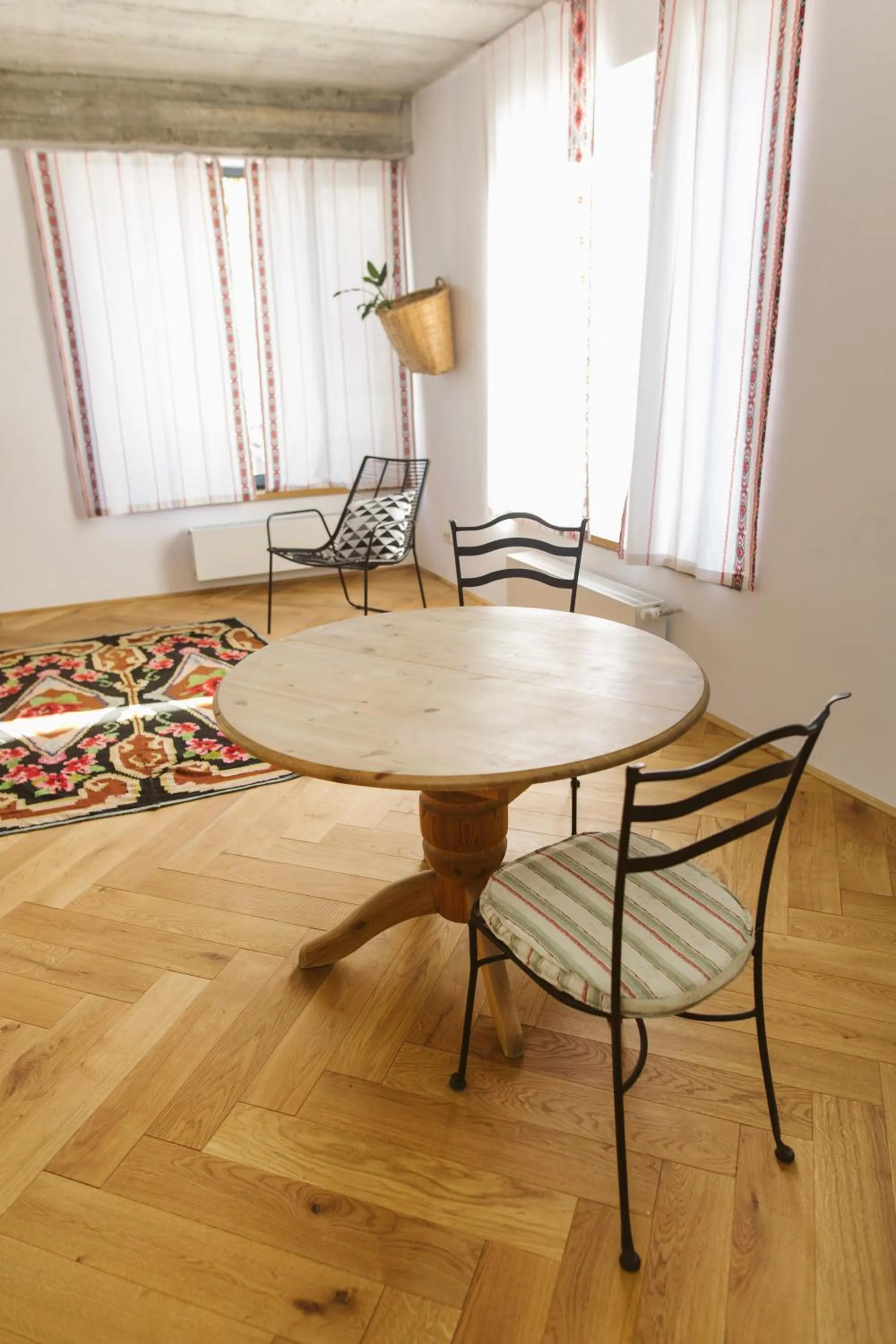 Area and facilities in Camino Home 2