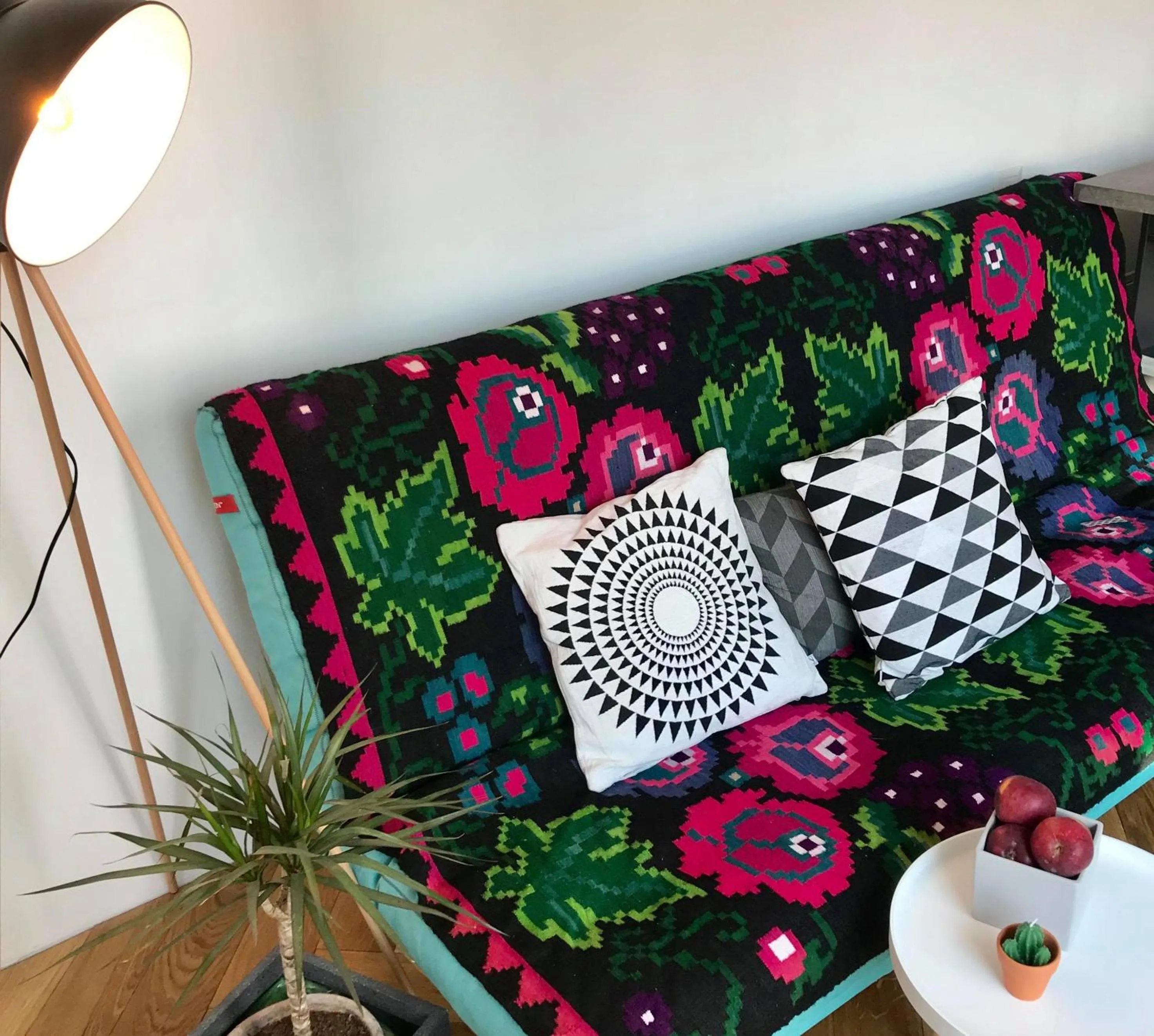 Seating area in Camino Home 2