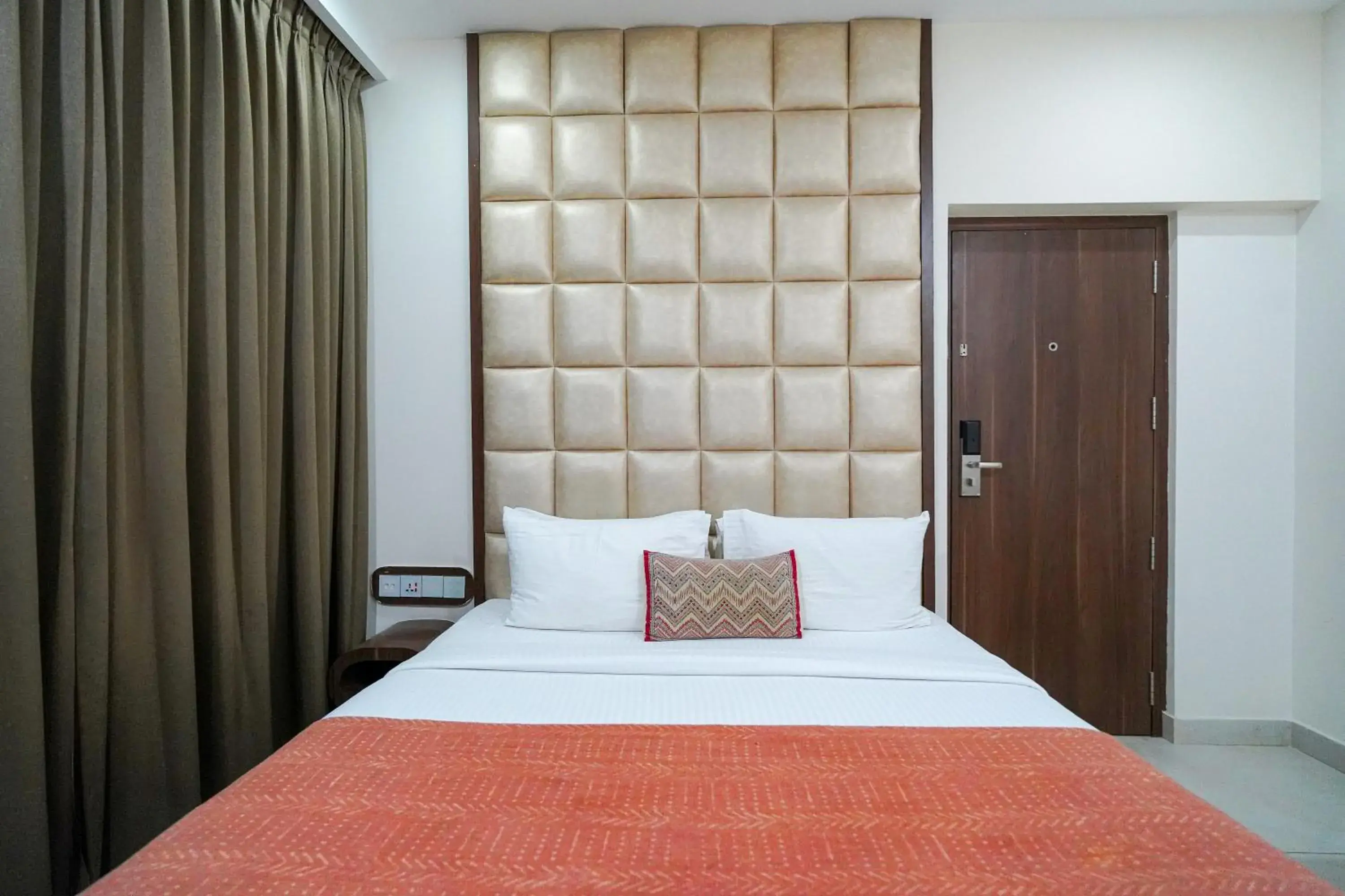 Bed in Olive Zip Btm Layout by Embassy Group Bed in Olive Zip Btm Layout by Embassy Group